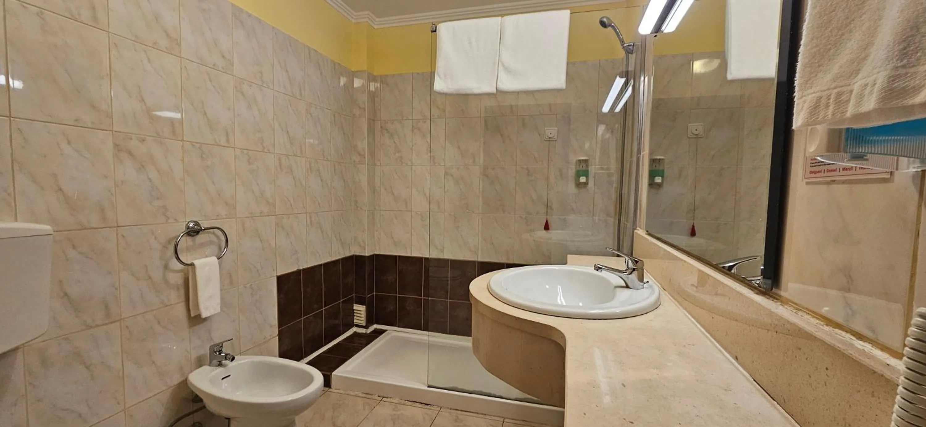 Toilet in Valley View Hotel Encumeada