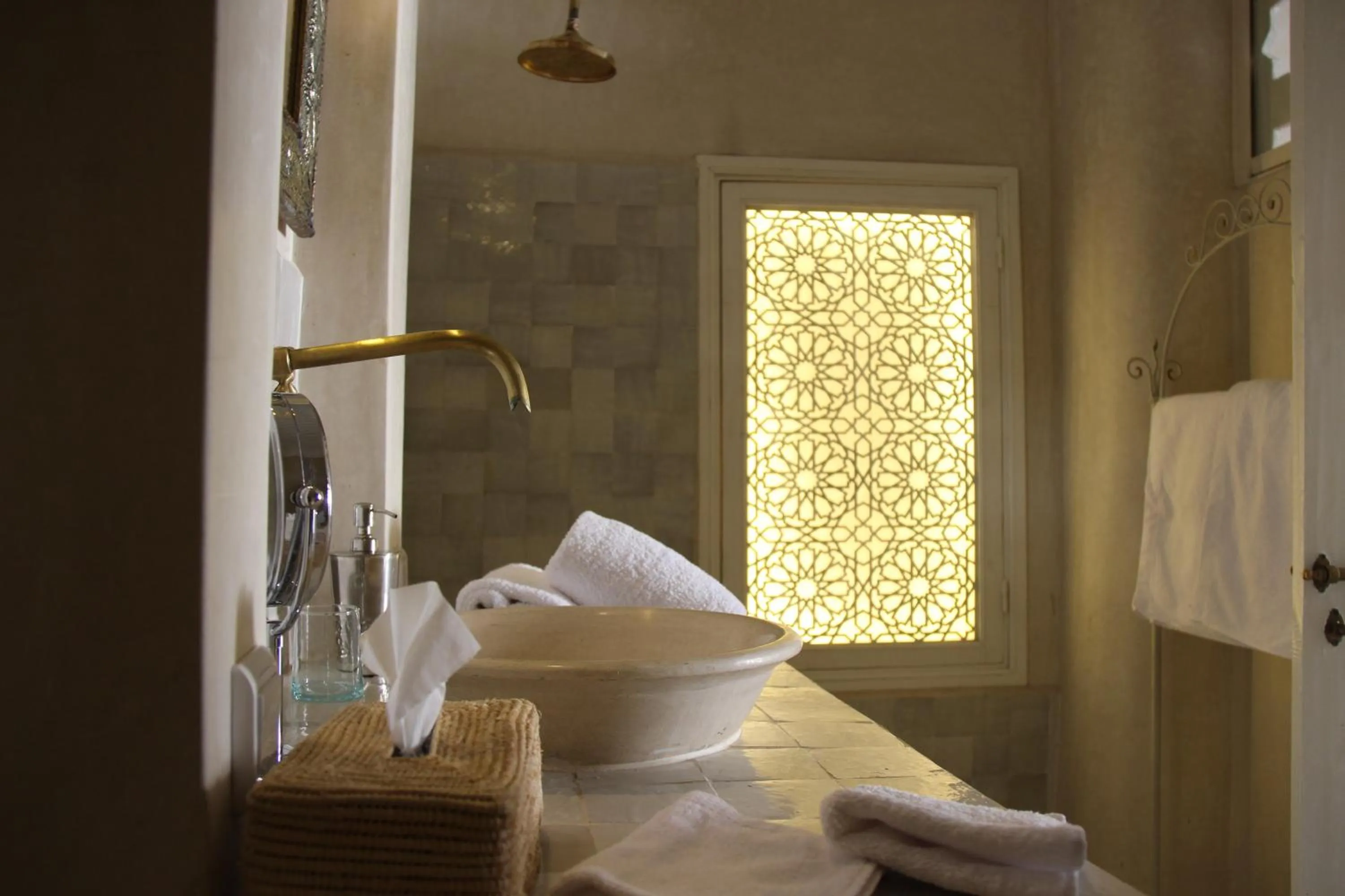 Bathroom in Riad Emberiza Sahari