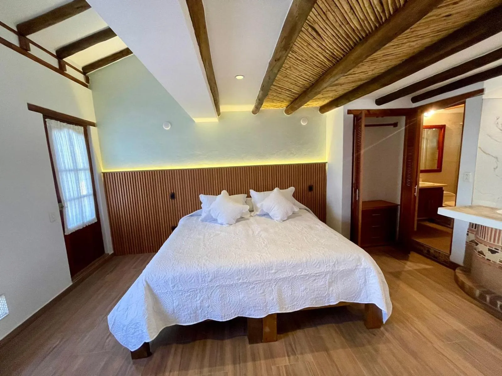 Photo of the whole room, Bed in Hotel Boutique Cenit