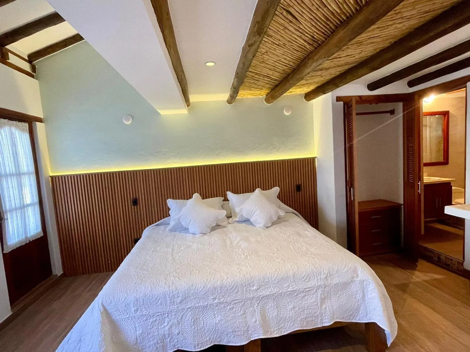 Photo of the whole room, Bed in Hotel Boutique Cenit