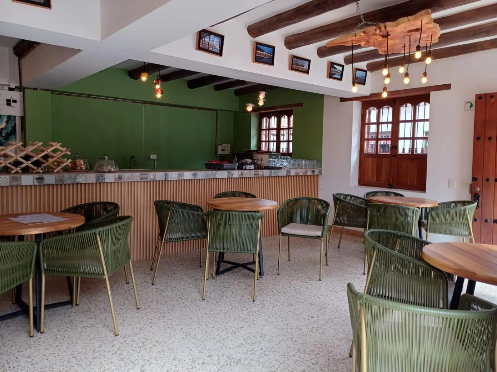 Restaurant/places to eat in Hotel Boutique Cenit