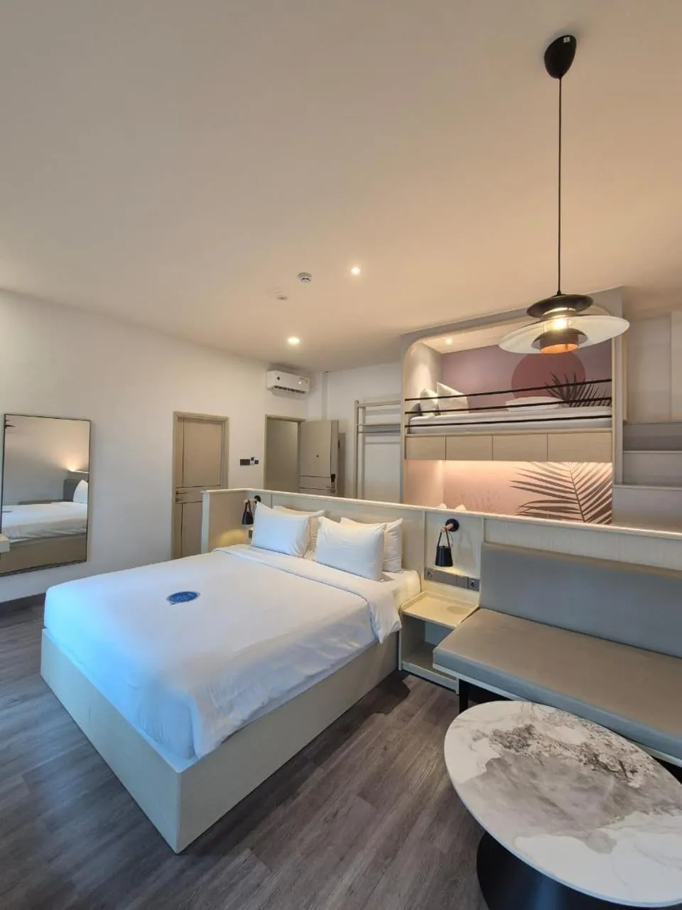 Bed in True Blue Hotel Menteng