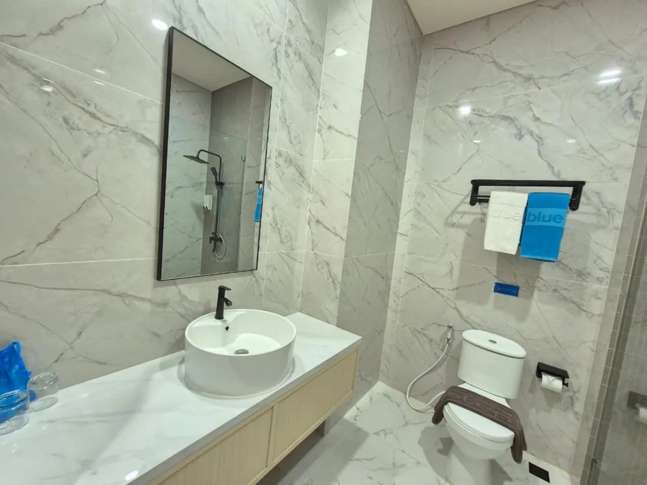 Bathroom in True Blue Hotel Menteng