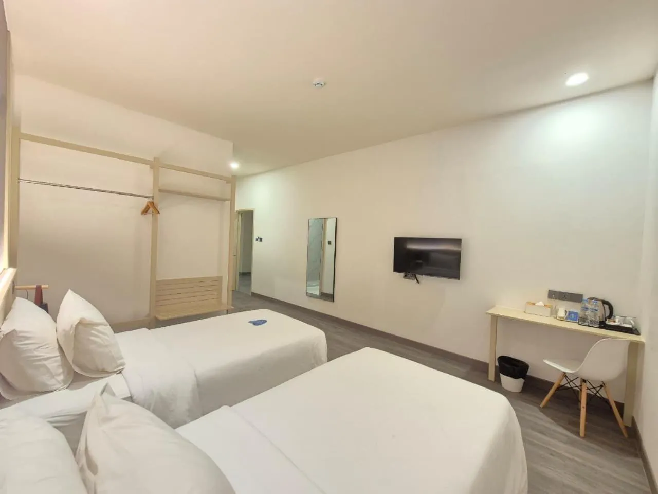 Bed in True Blue Hotel Menteng