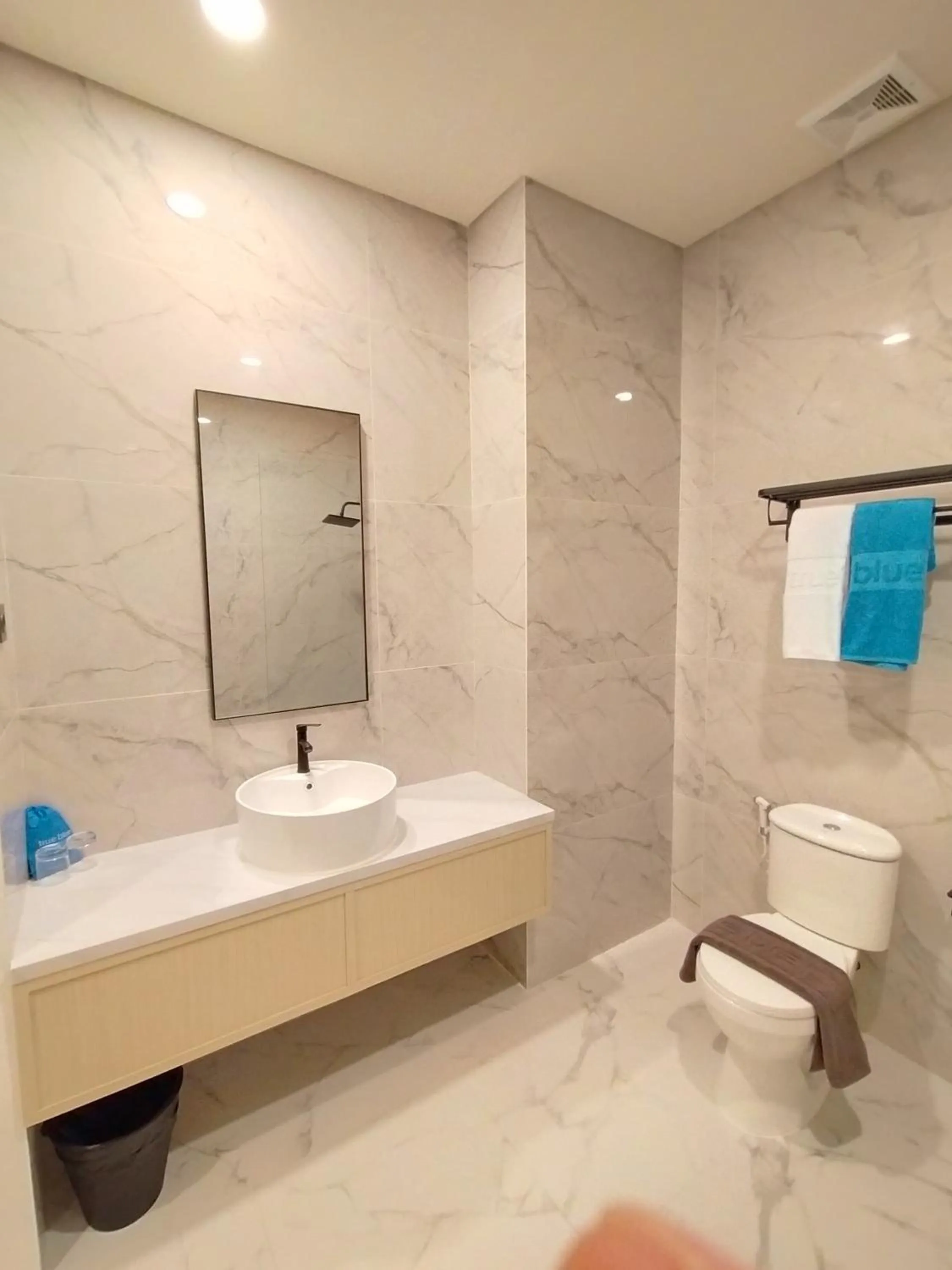 Bathroom in True Blue Hotel Menteng