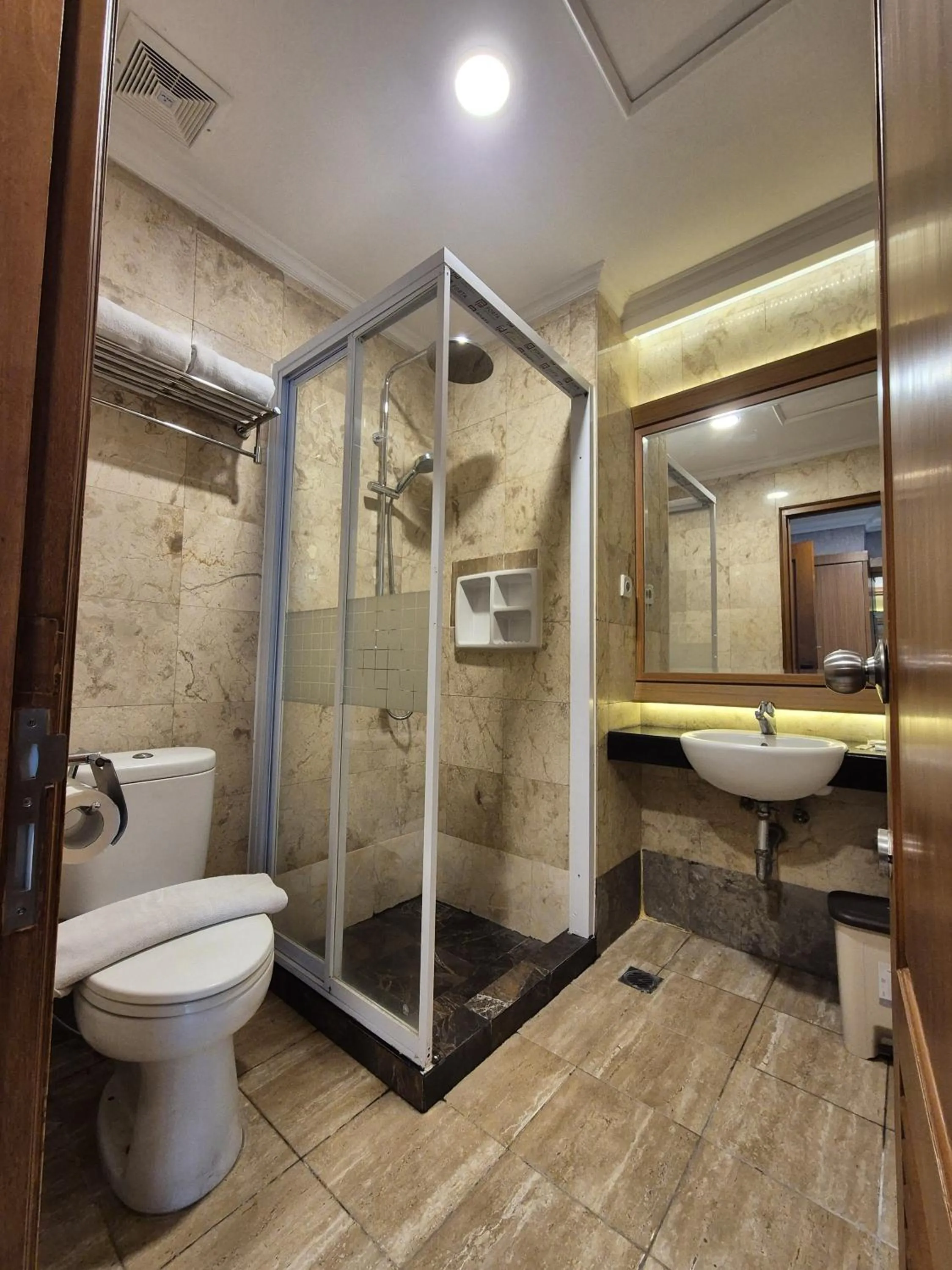 GIIA Maluku Hotel Thamrin Jakarta