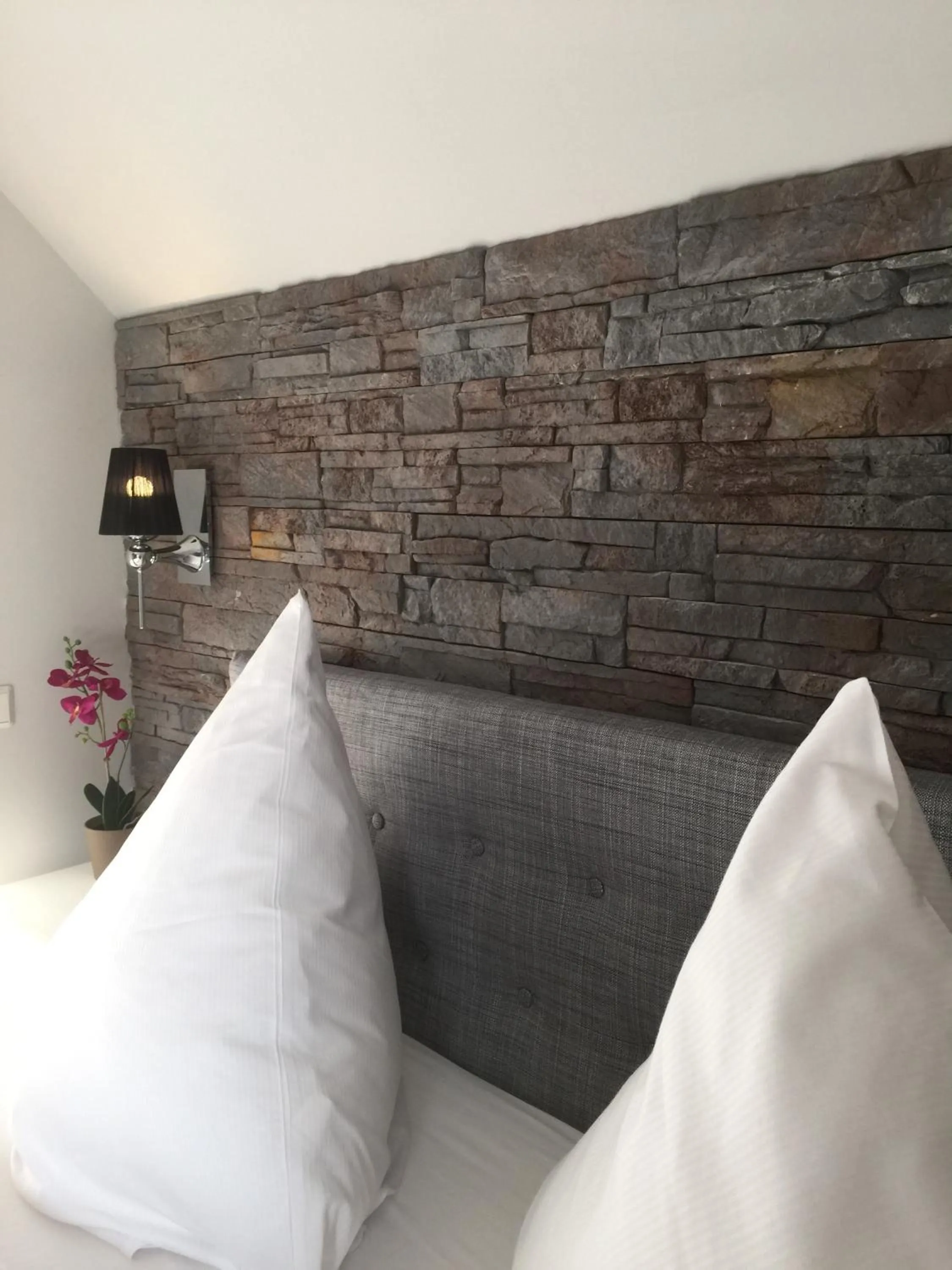 Bed in Hotel Achilles