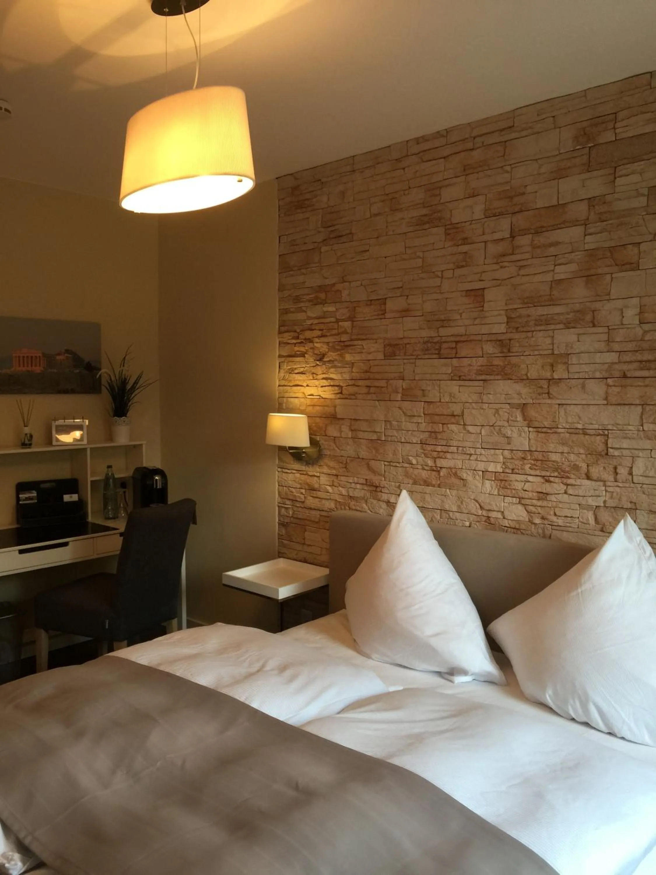 Bed in Hotel Achilles