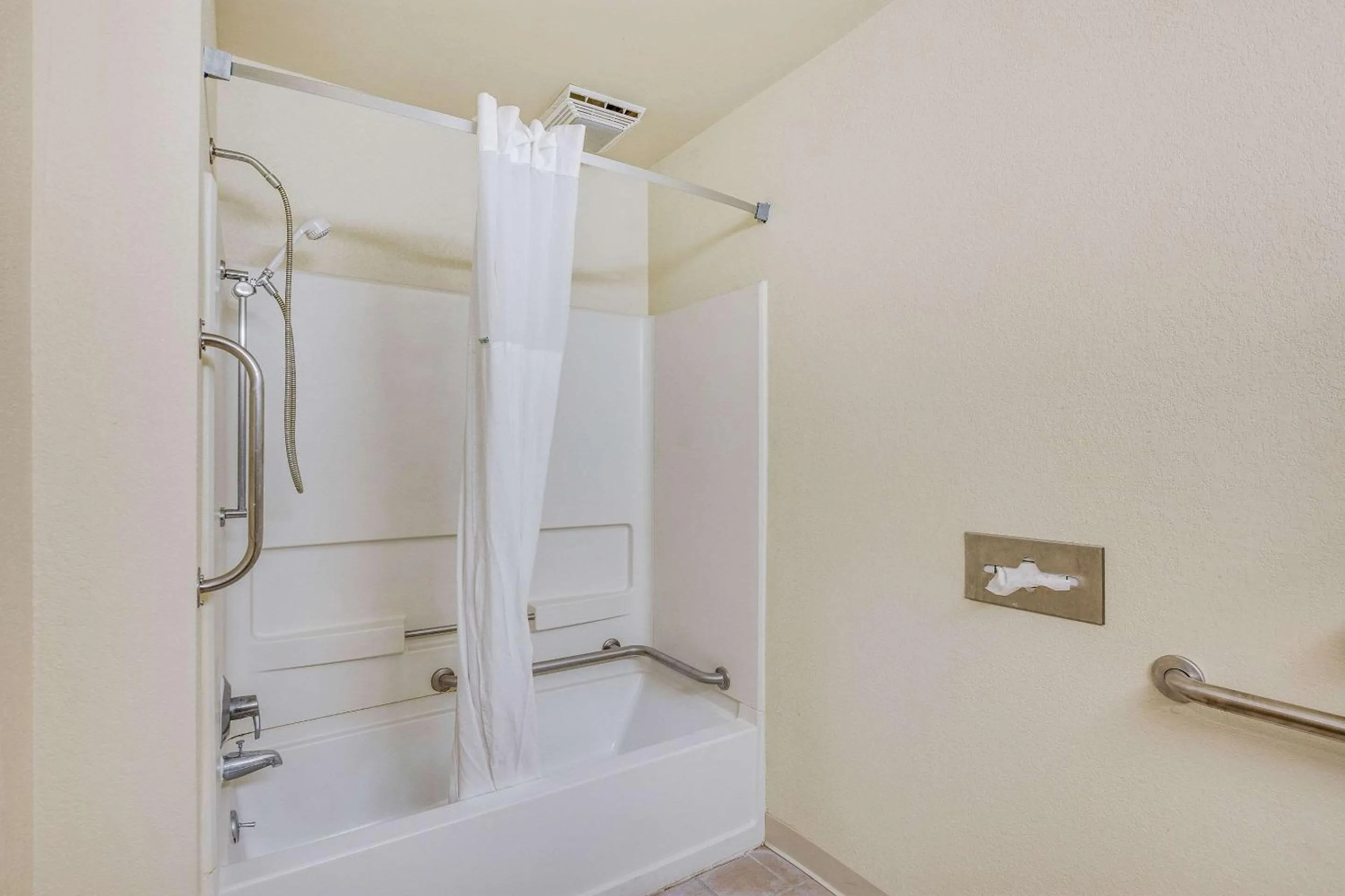 Bathroom in Econo Lodge Whitehall near Michigan's Adventure