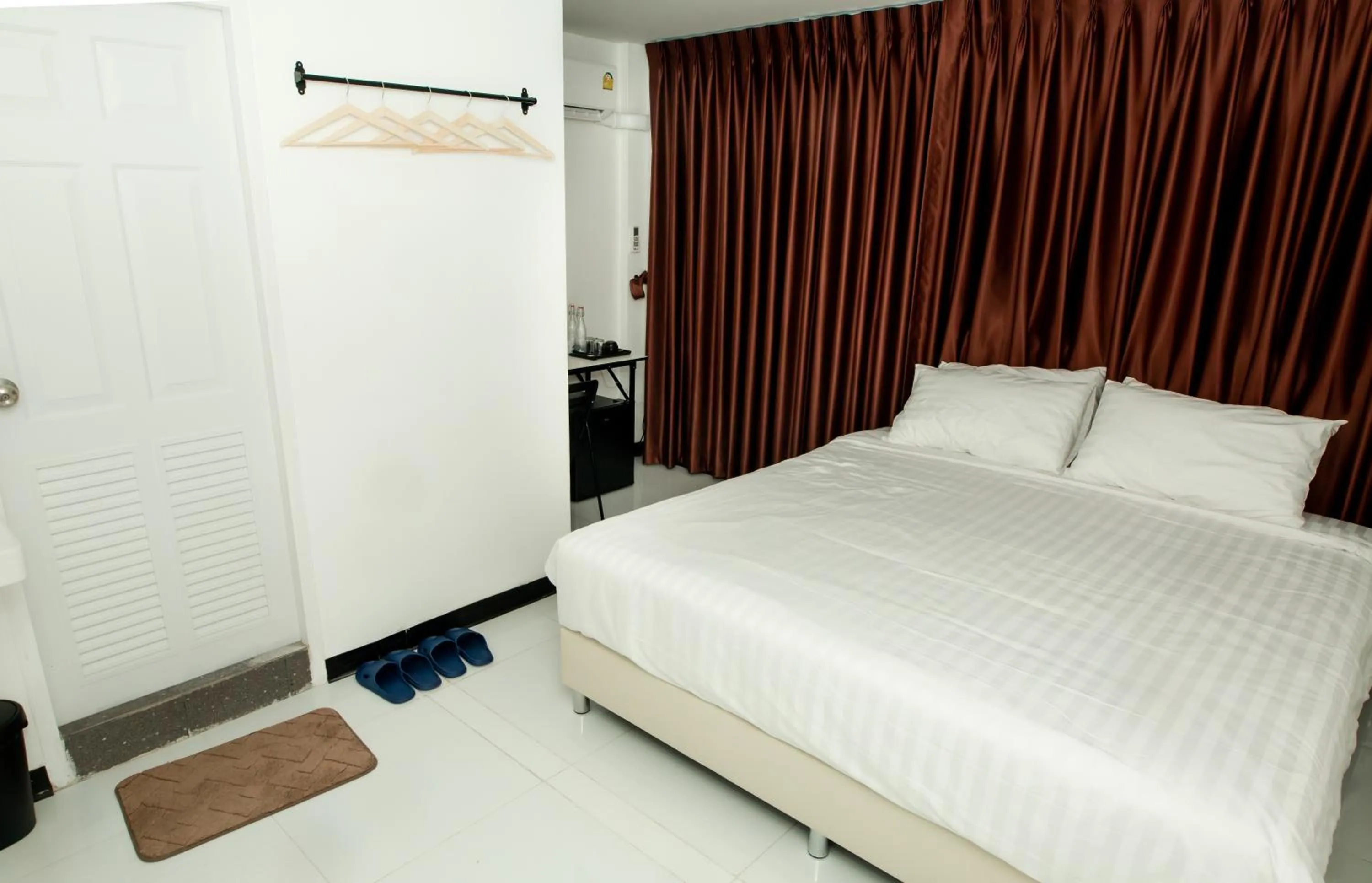 Bed in The Hostel Era