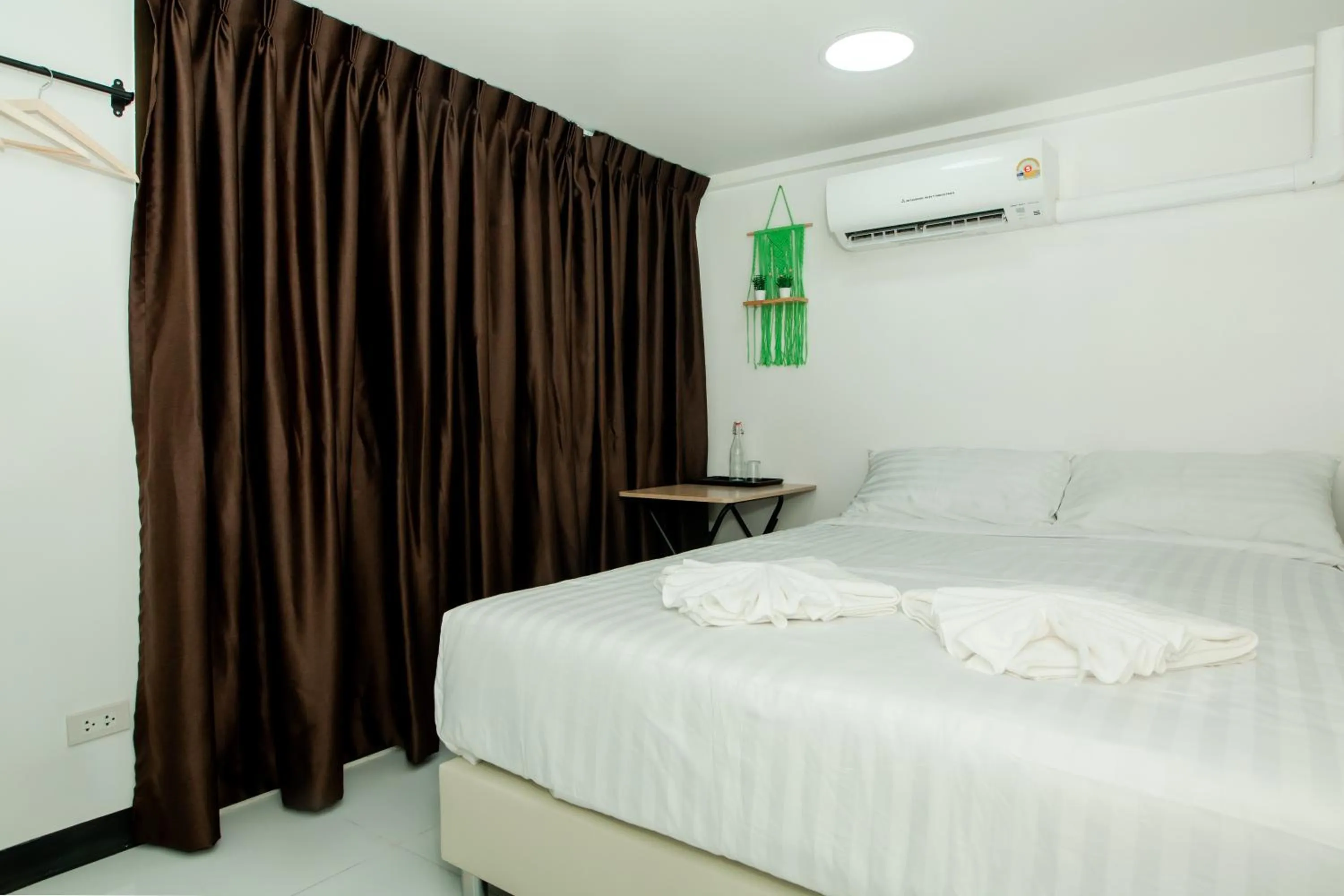 Photo of the whole room, Bed in The Hostel Era