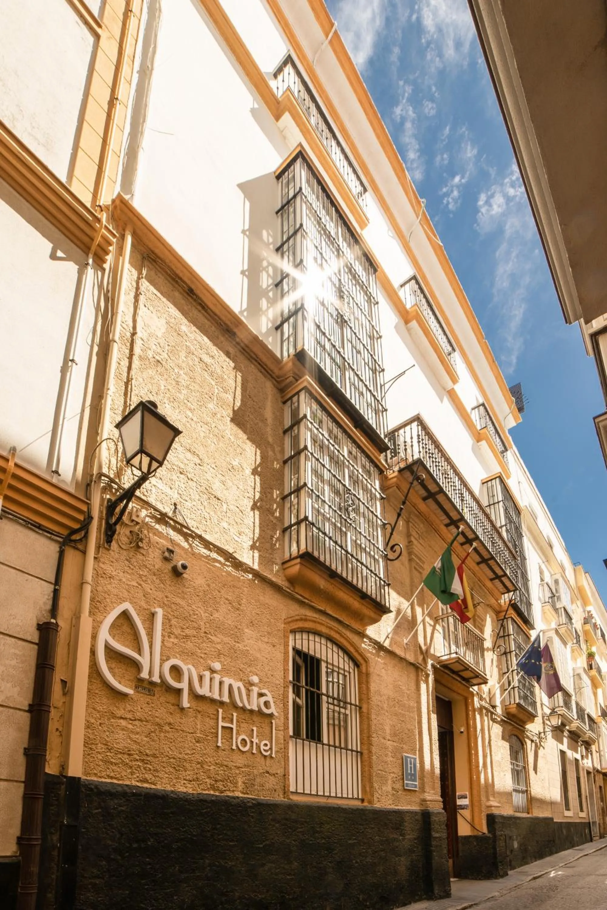 Property building in Hotel Alquimia Cadiz