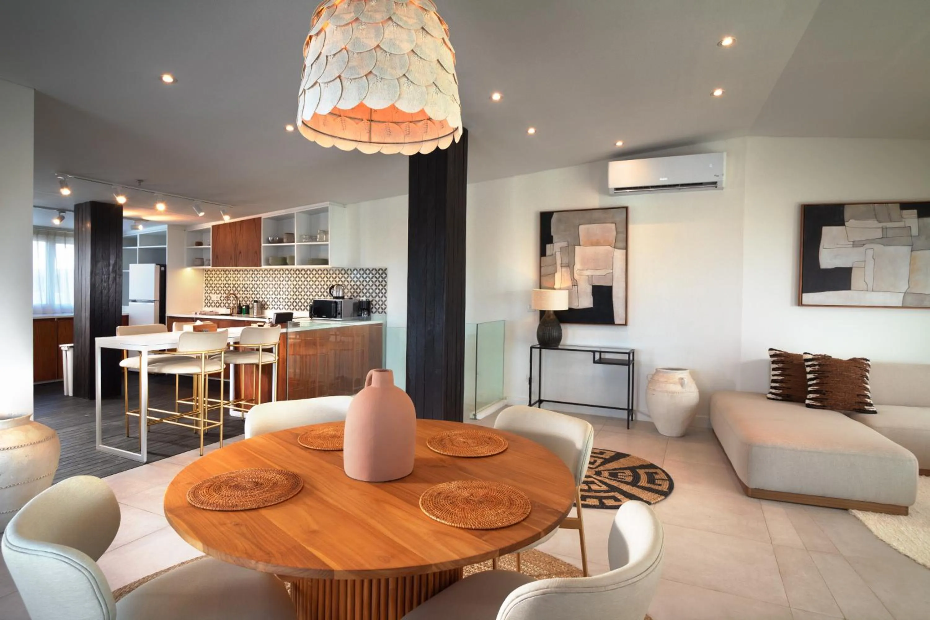 Kitchen or kitchenette in The Cruise Berawa Resort