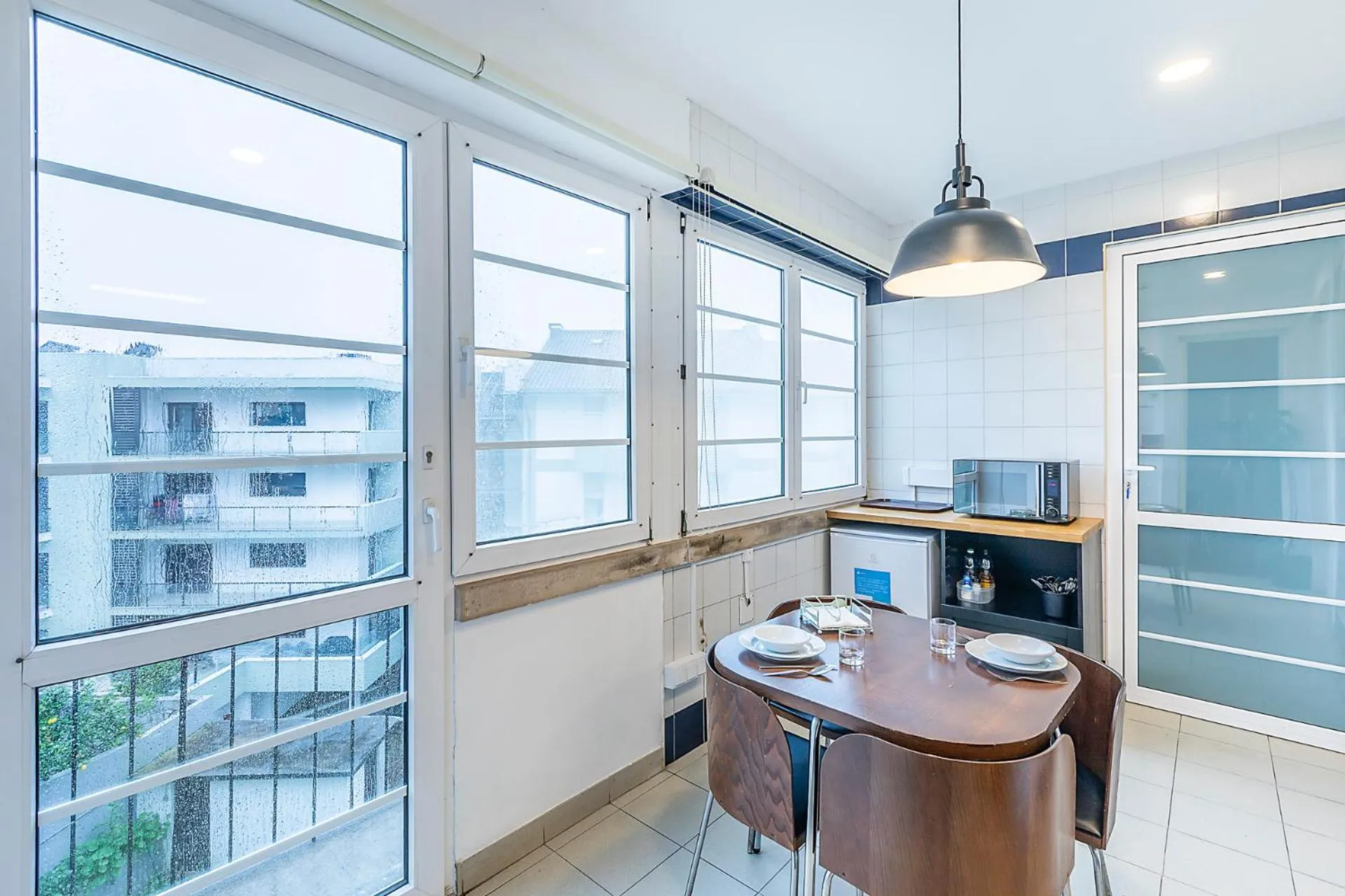 Kitchen or kitchenette in HI Coimbra - Pousada de Juventude