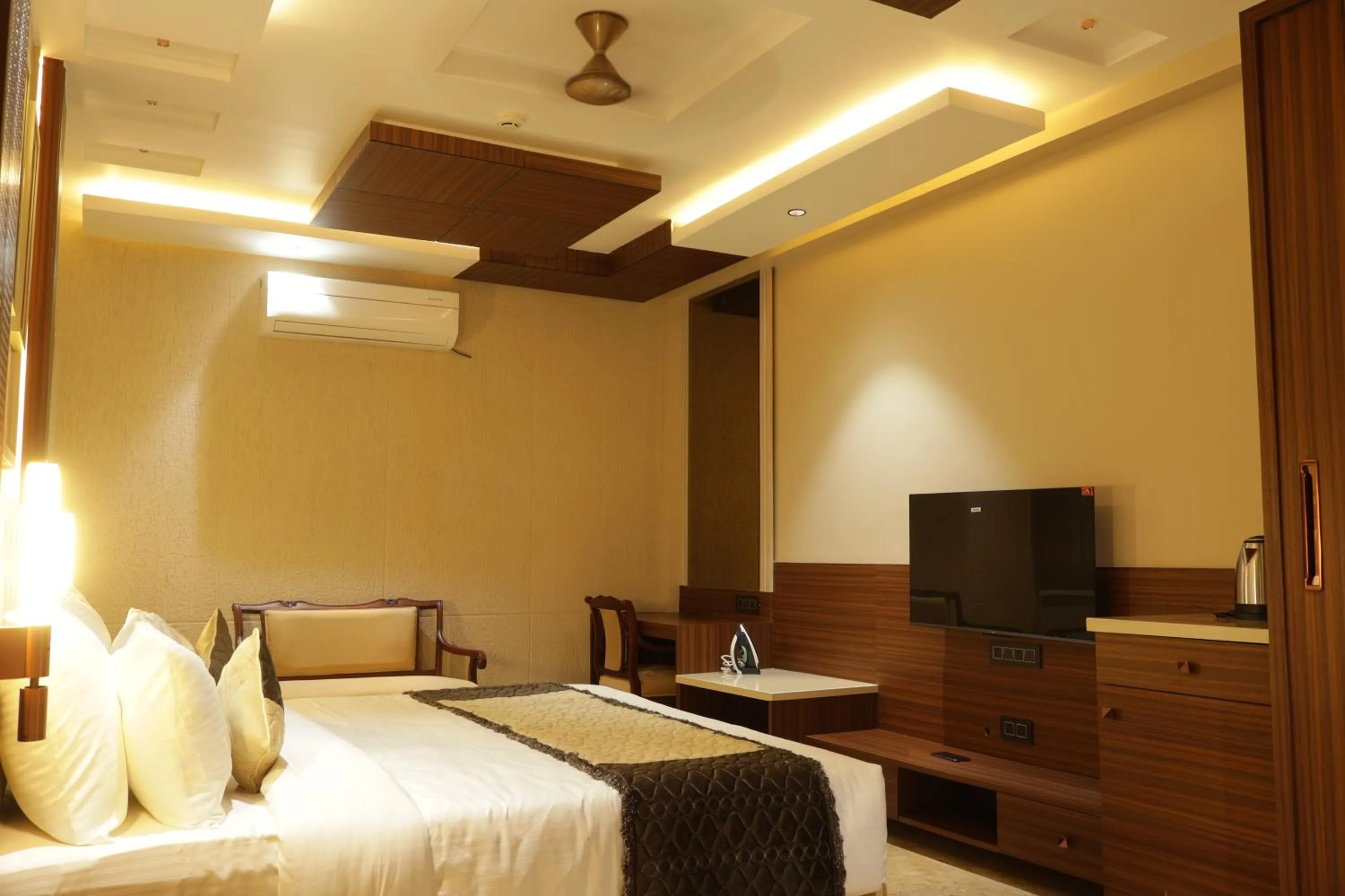 Bed in Suramya Homestay Near Shymala Hills