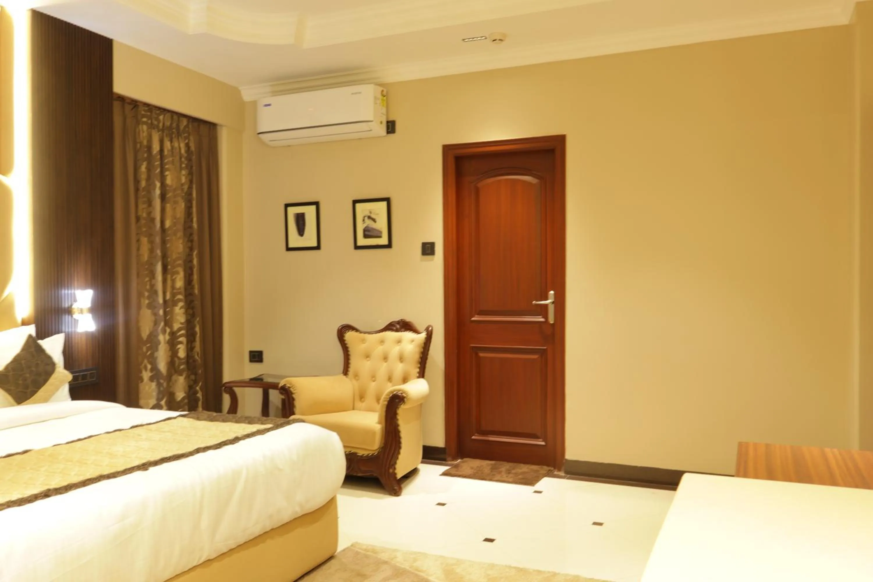 Bed in Suramya Homestay Near Shymala Hills