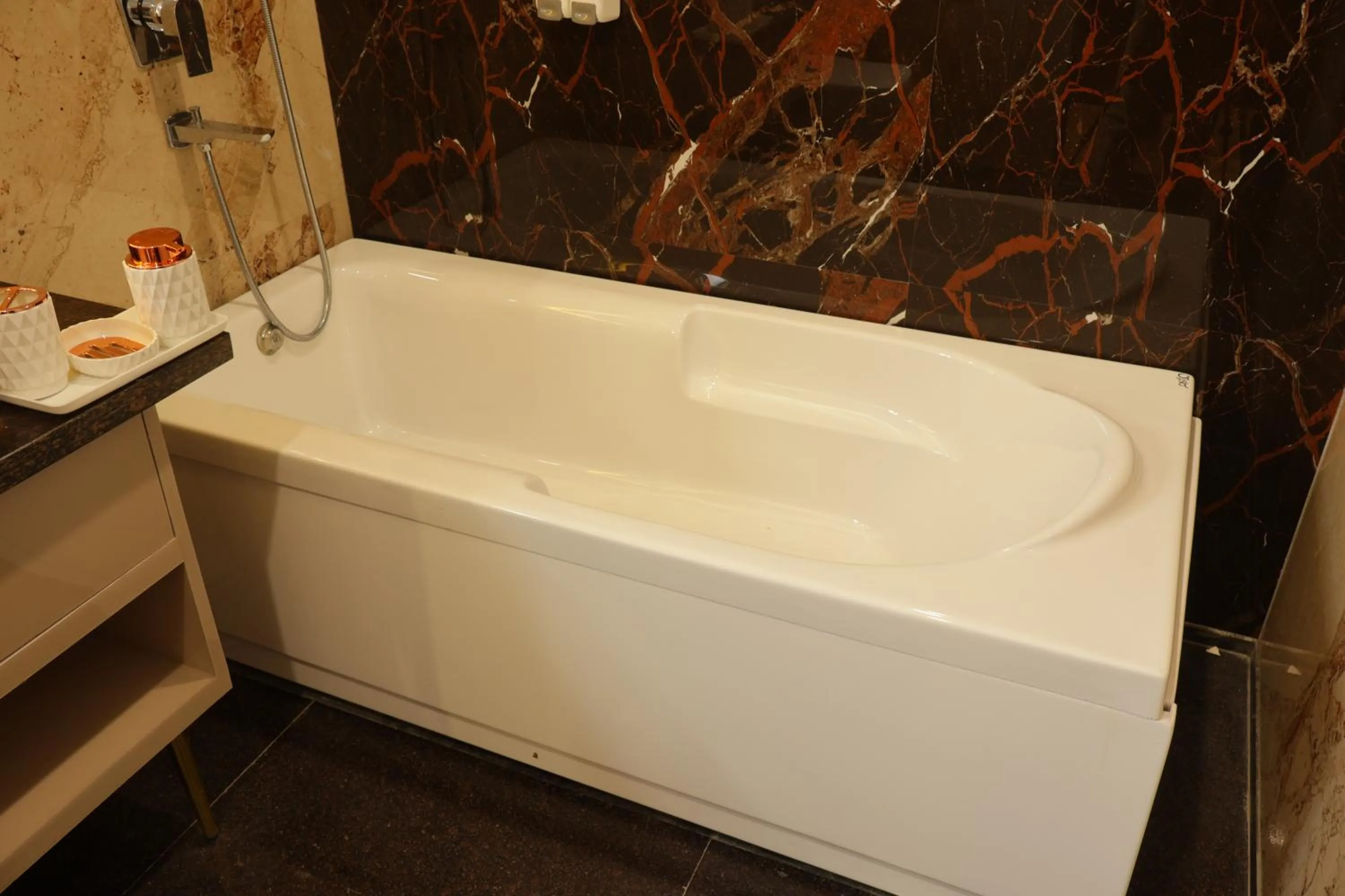 Bathroom in Suramya Homestay Near Shymala Hills