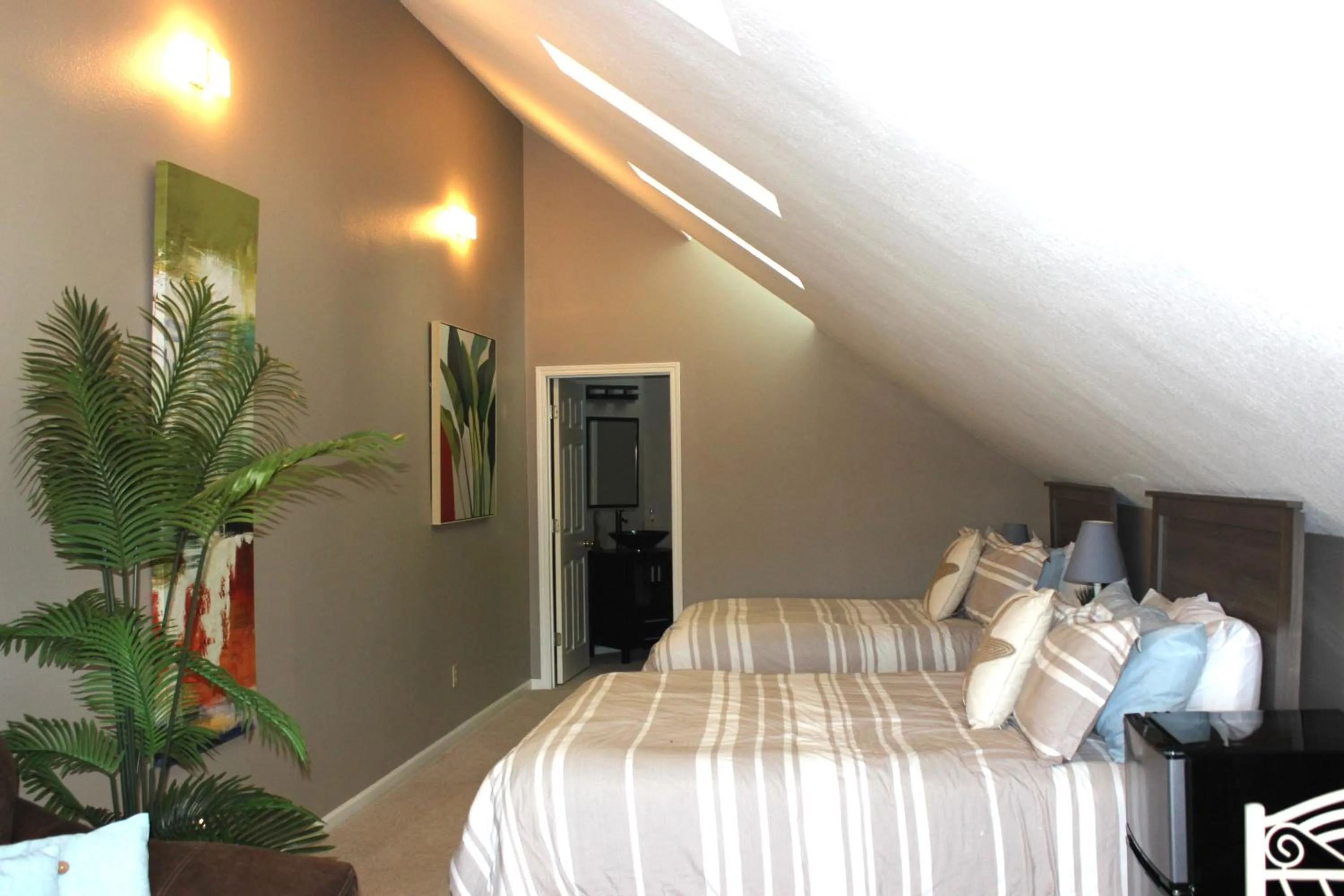 Bed in Sweetgrass Inn Bed & Breakfast