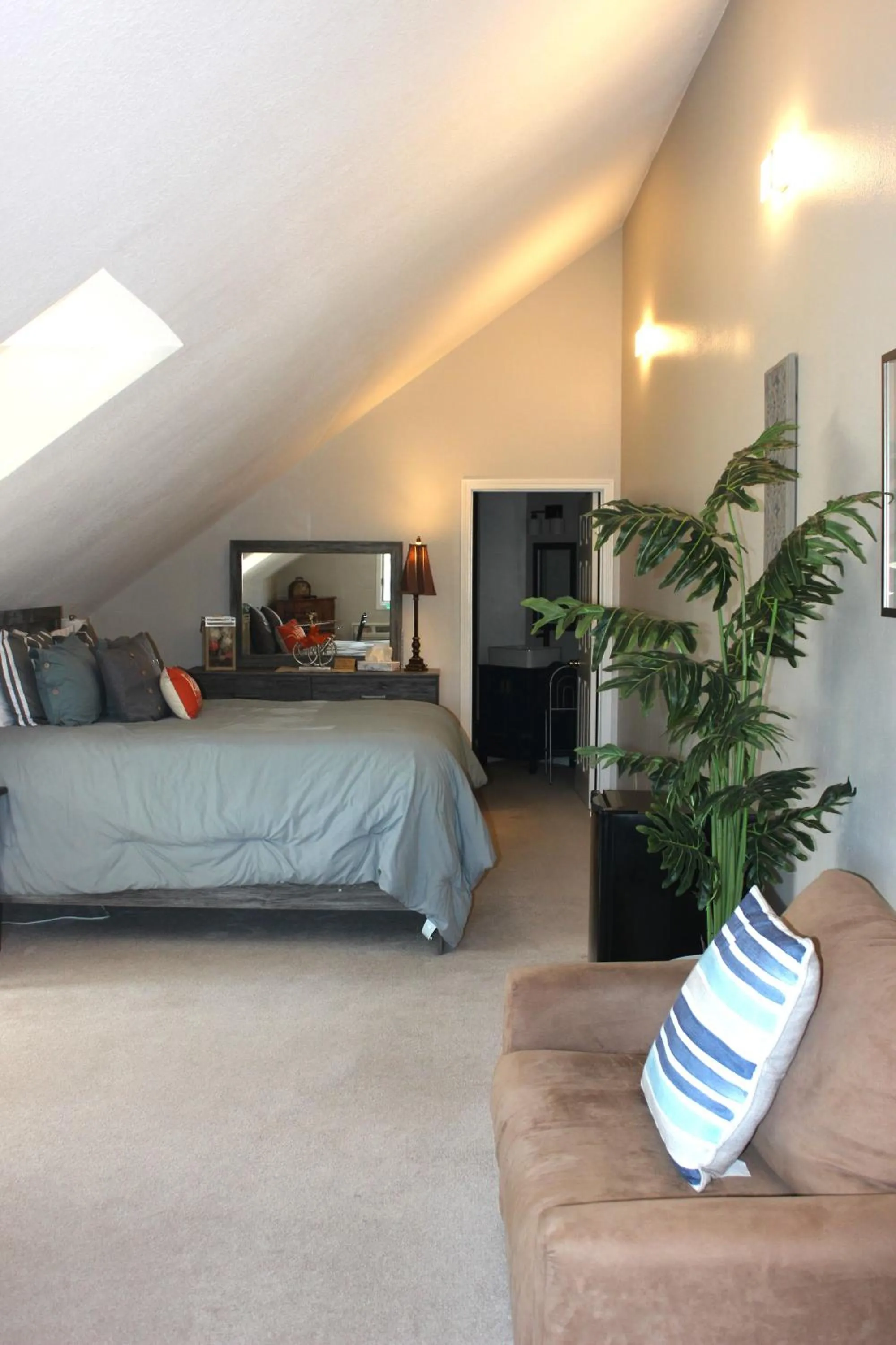 Bed in Sweetgrass Inn Bed & Breakfast