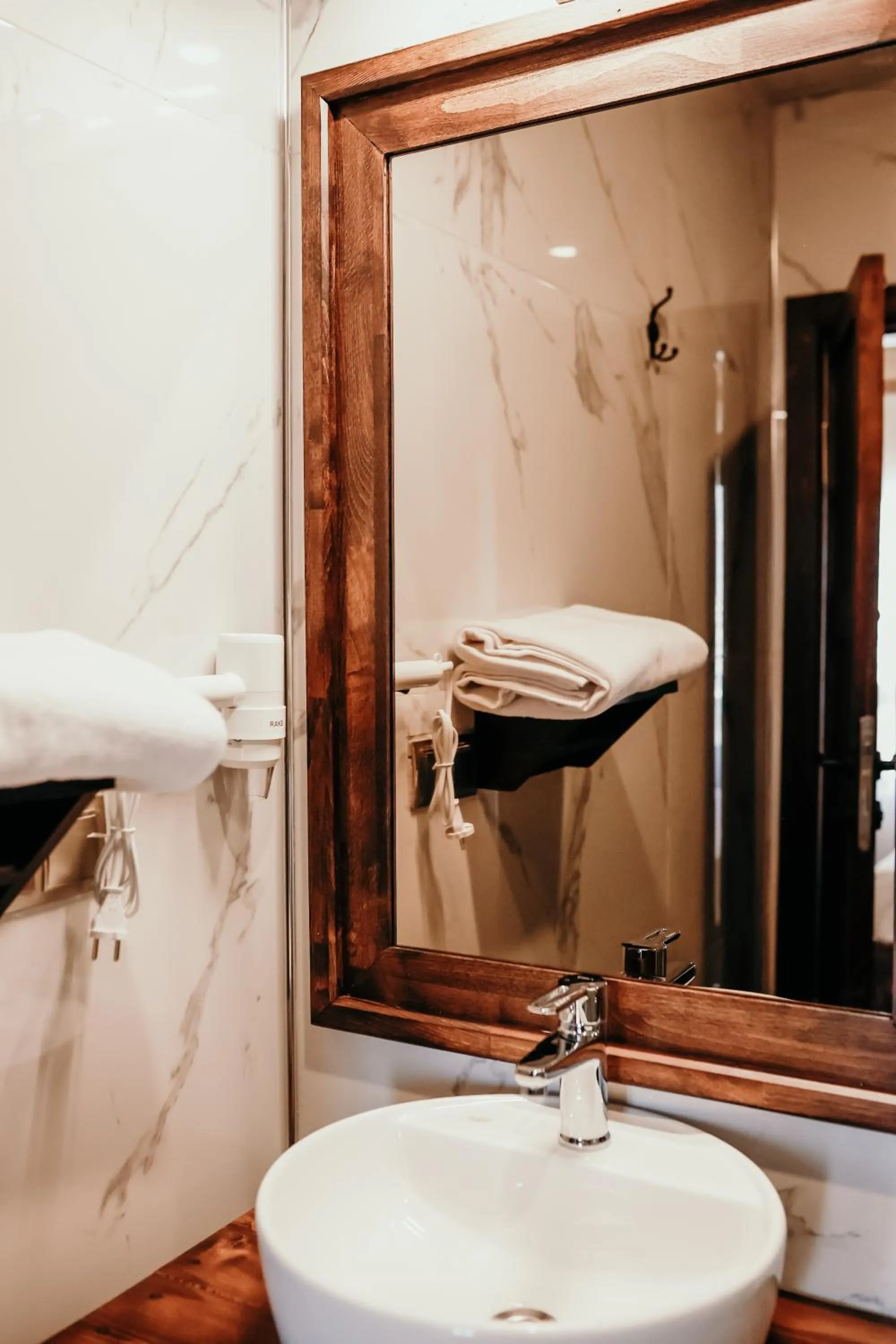 Shower in Minessa Konağı