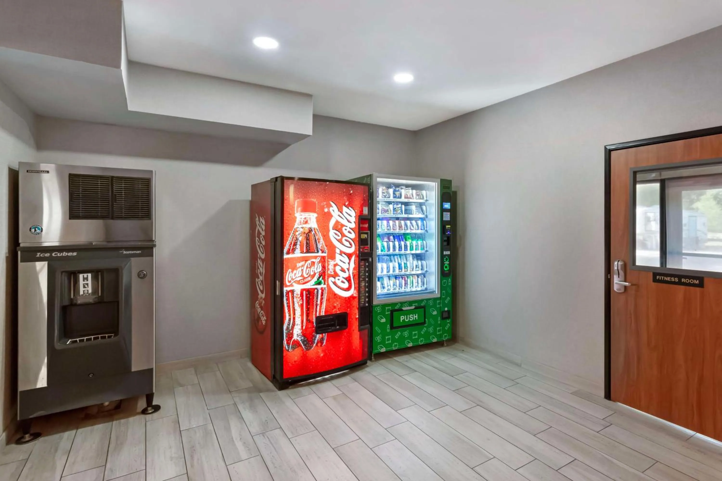 Property building in Best Western Holiday Hills