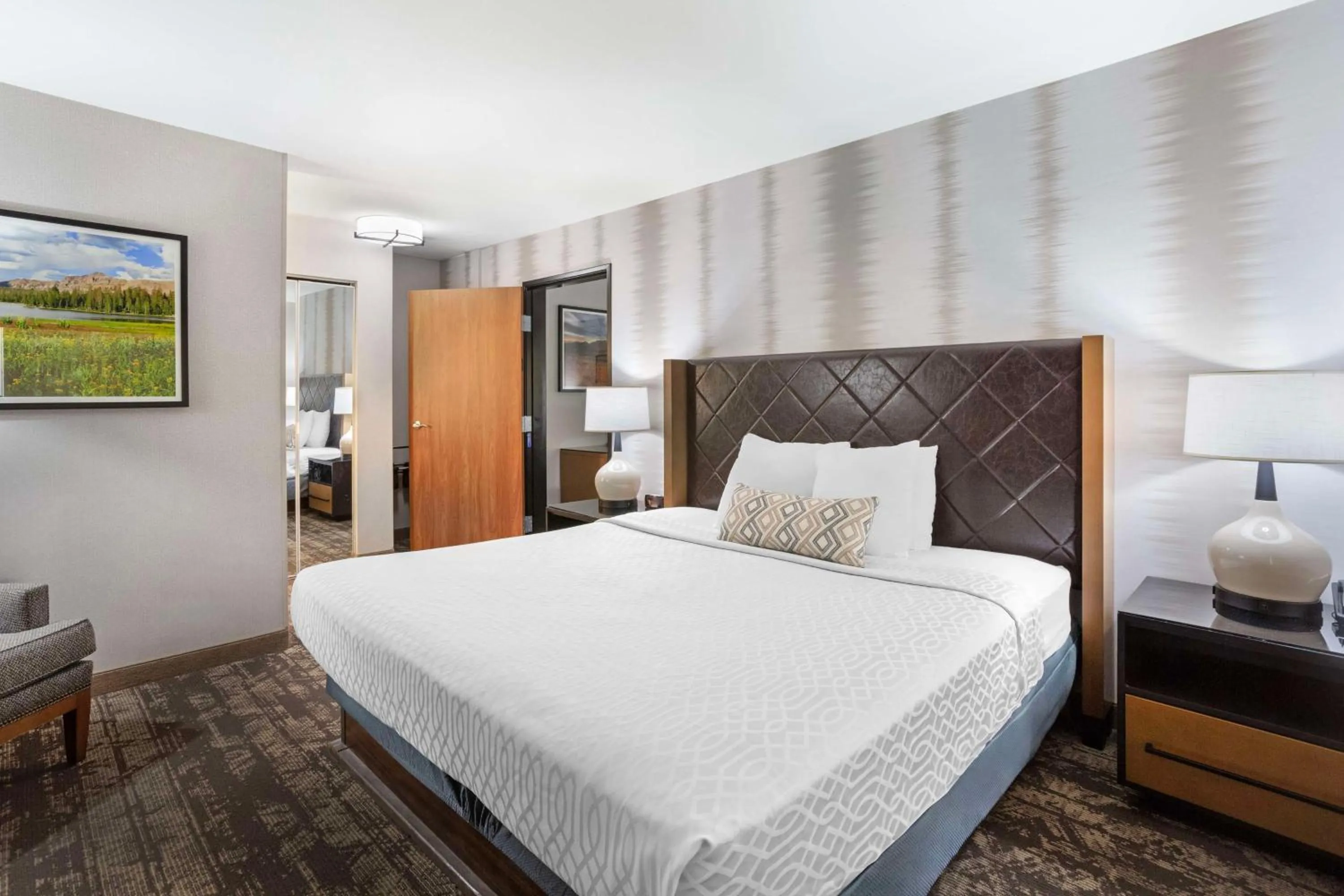 Bedroom, Bed in Best Western Holiday Hills