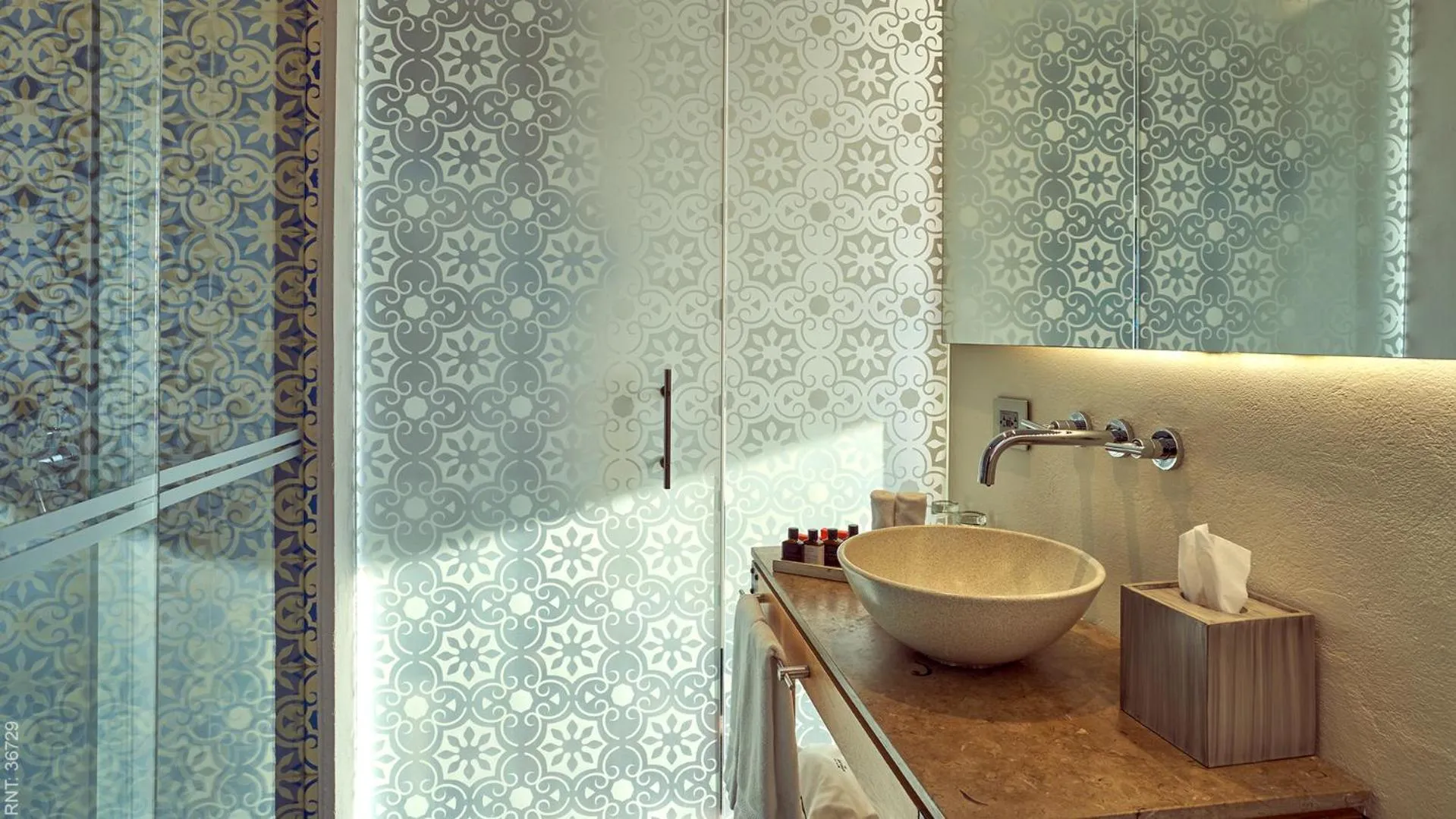 Bathroom in The Artisan D.C. Hotel, Autograph Collection