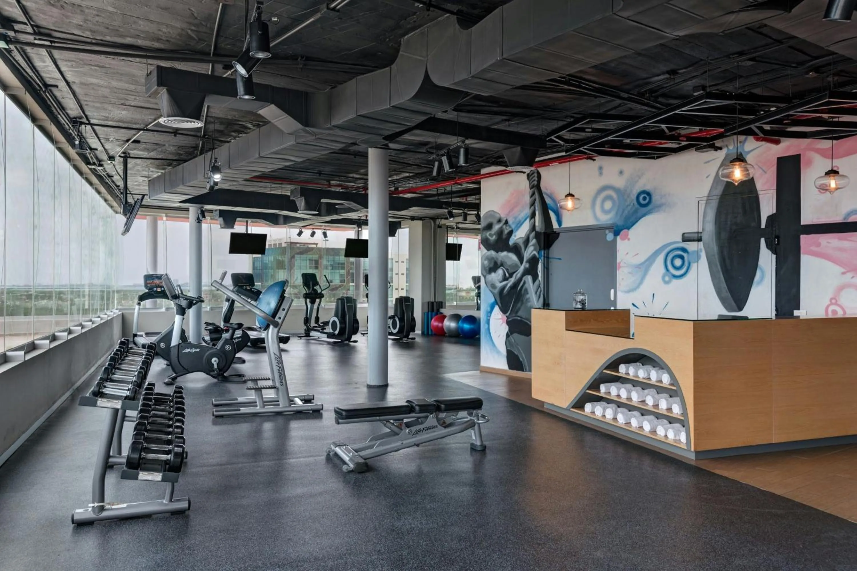 Fitness centre/facilities in Four Points by Sheraton Cancun Centro