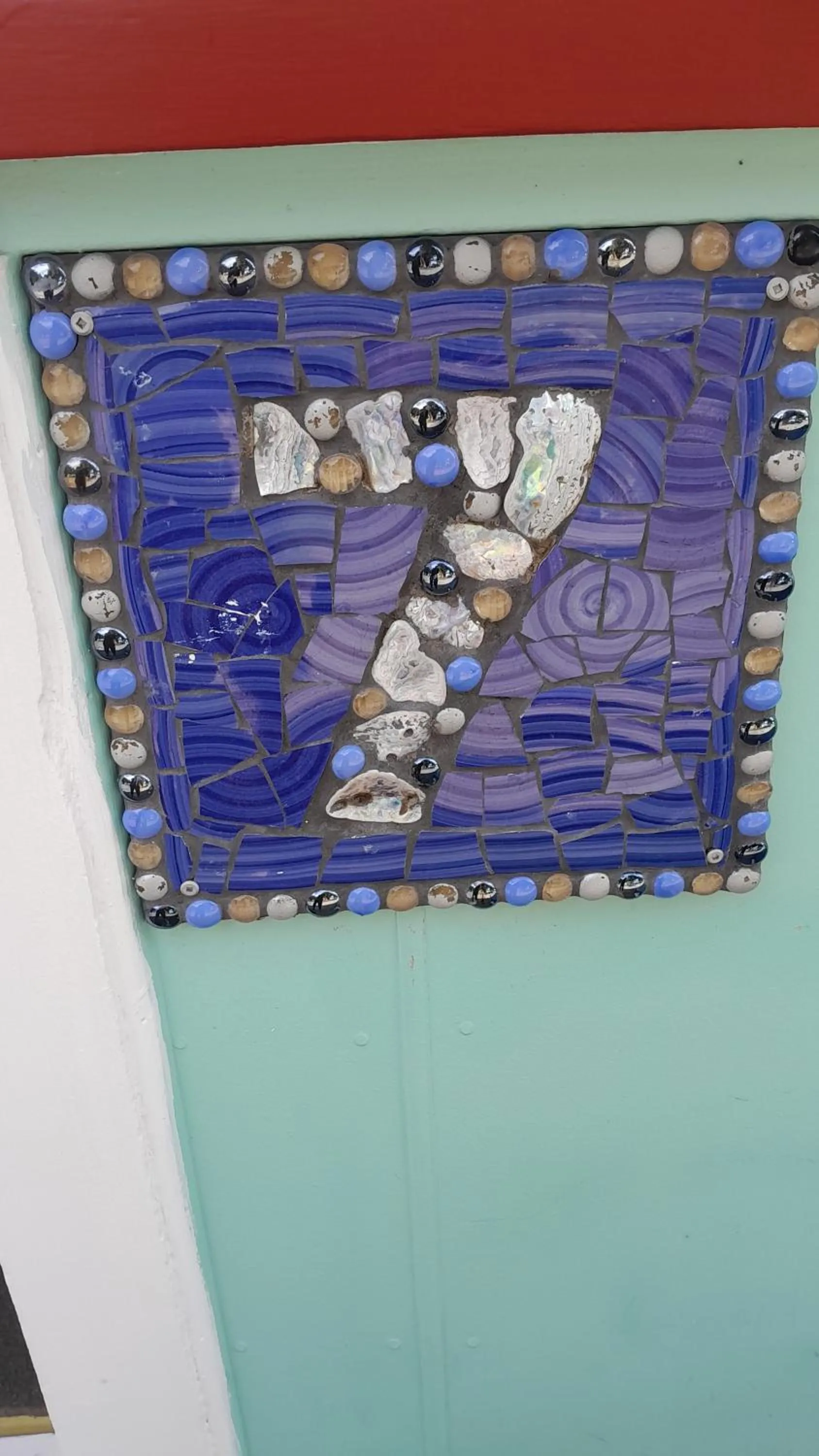 Decorative detail in Dickson Holiday Park