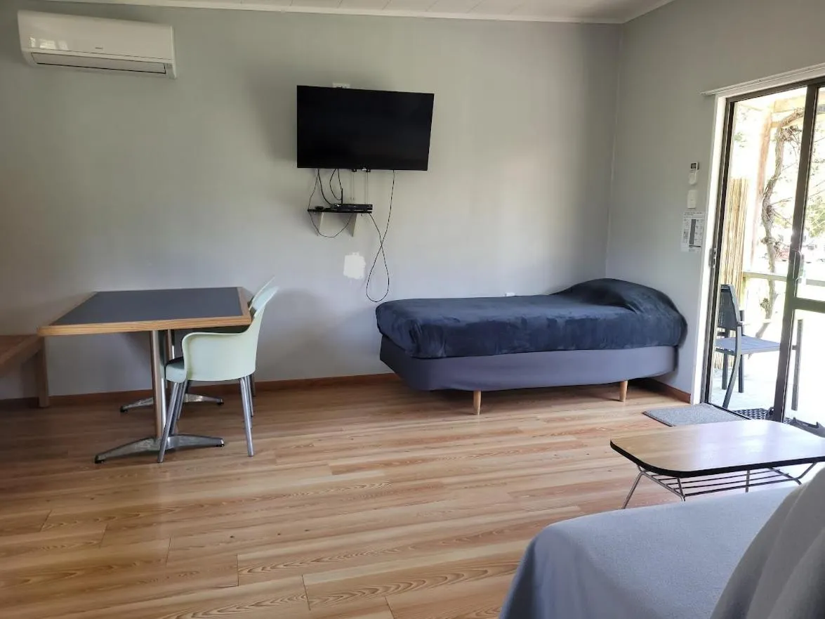 Bathroom in Dickson Holiday Park