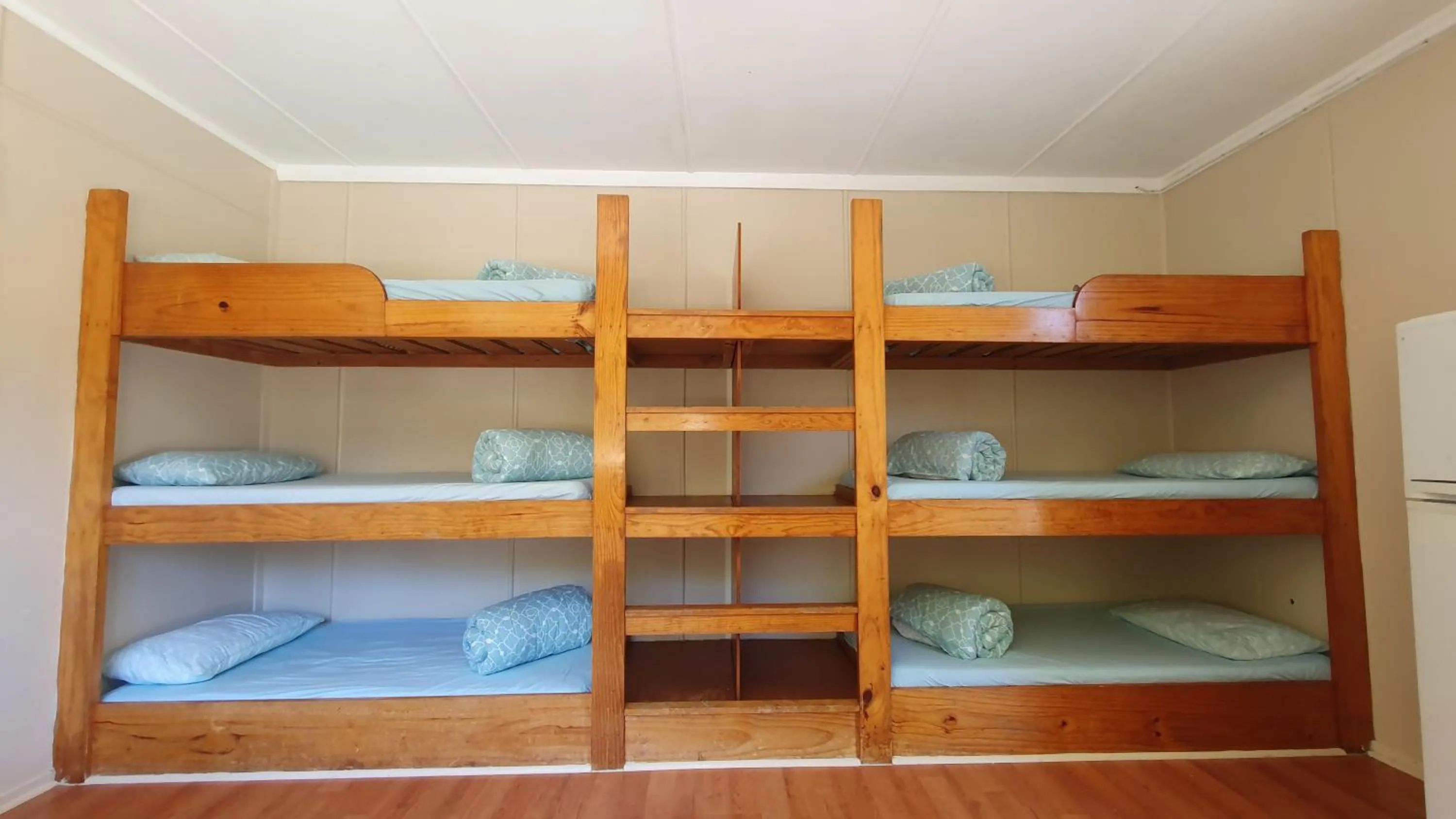 Property building, Bed in Dickson Holiday Park