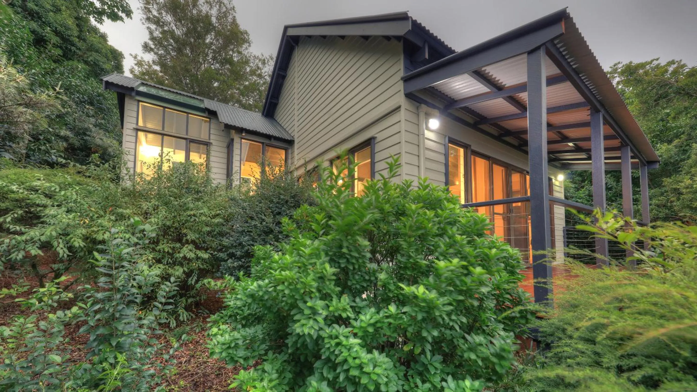 Property building in Montville Misty View Cottages