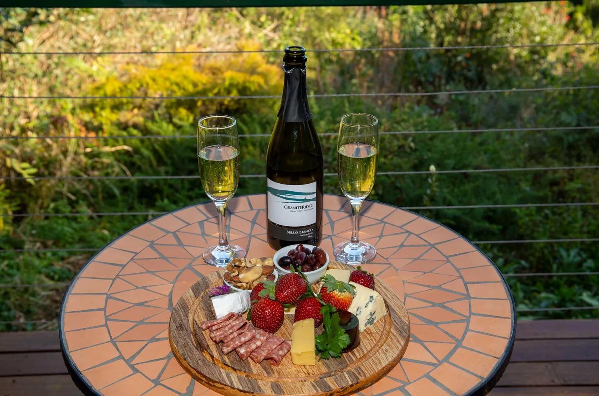 Food and drinks in Montville Misty View Cottages