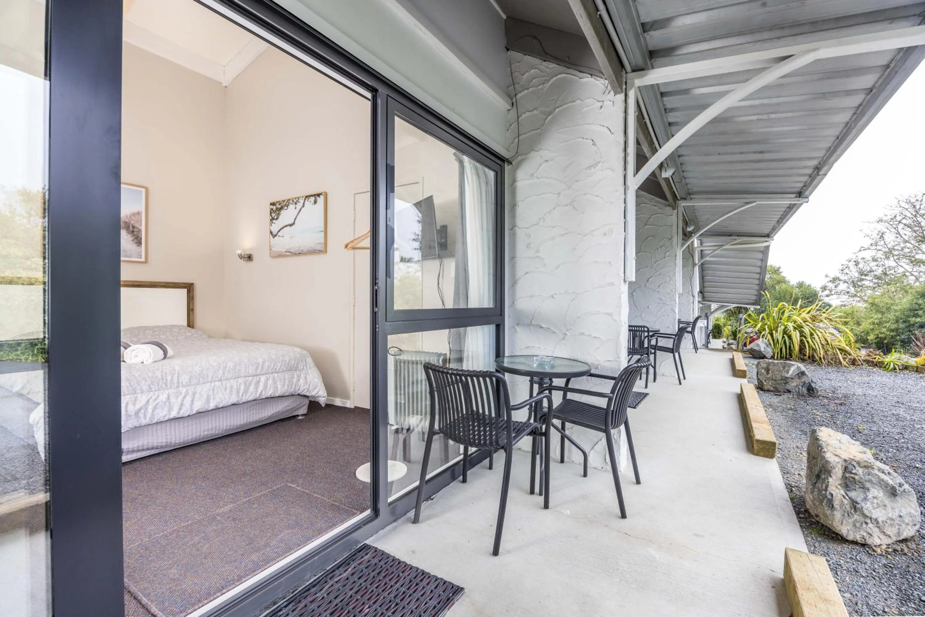 Bed in Sun Valley Motel