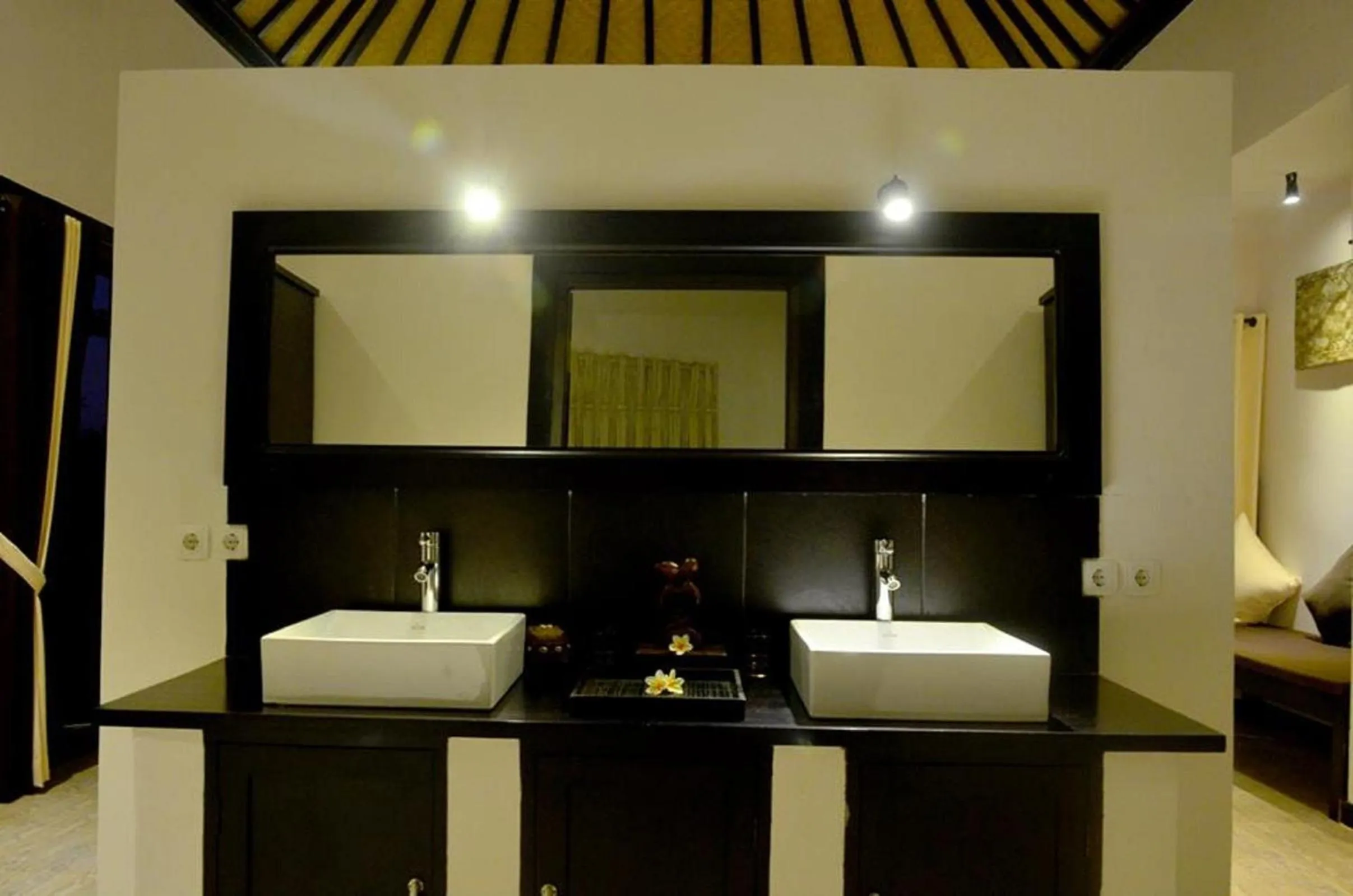 Bathroom in Pandawa Village