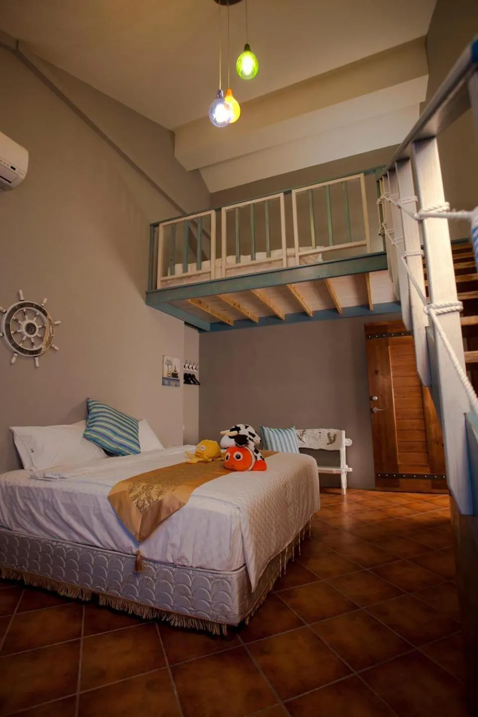 Bed in Cloudenjoy B&B