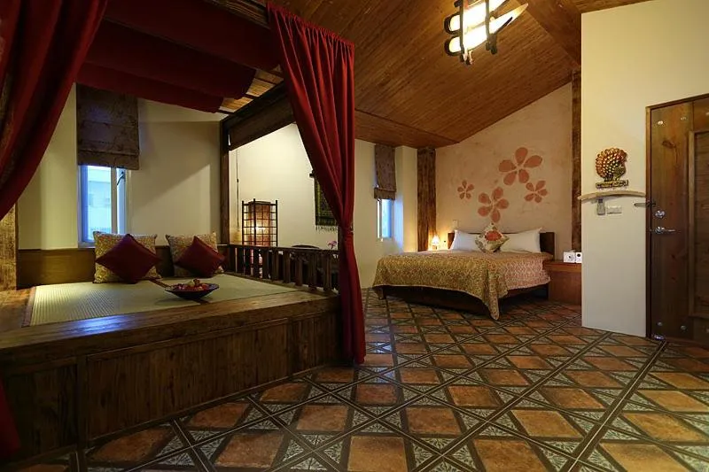 Bed in Cloudenjoy B&B