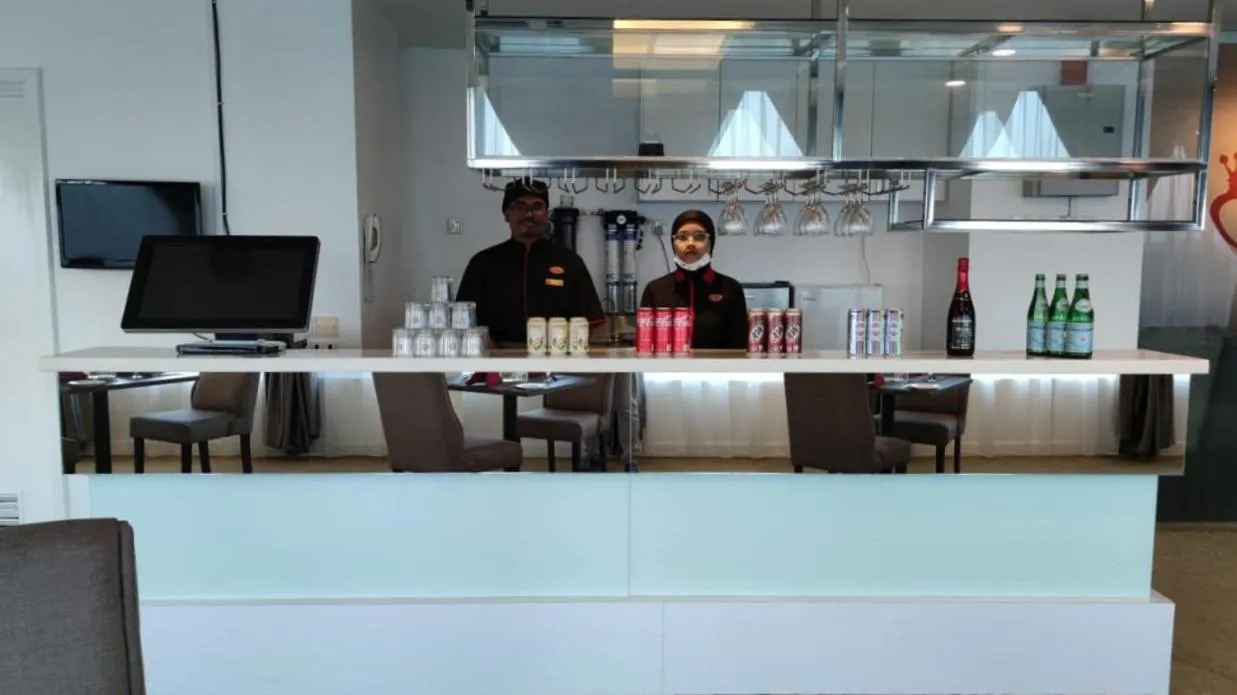 Lounge or bar in The Guest Hotel & Spa