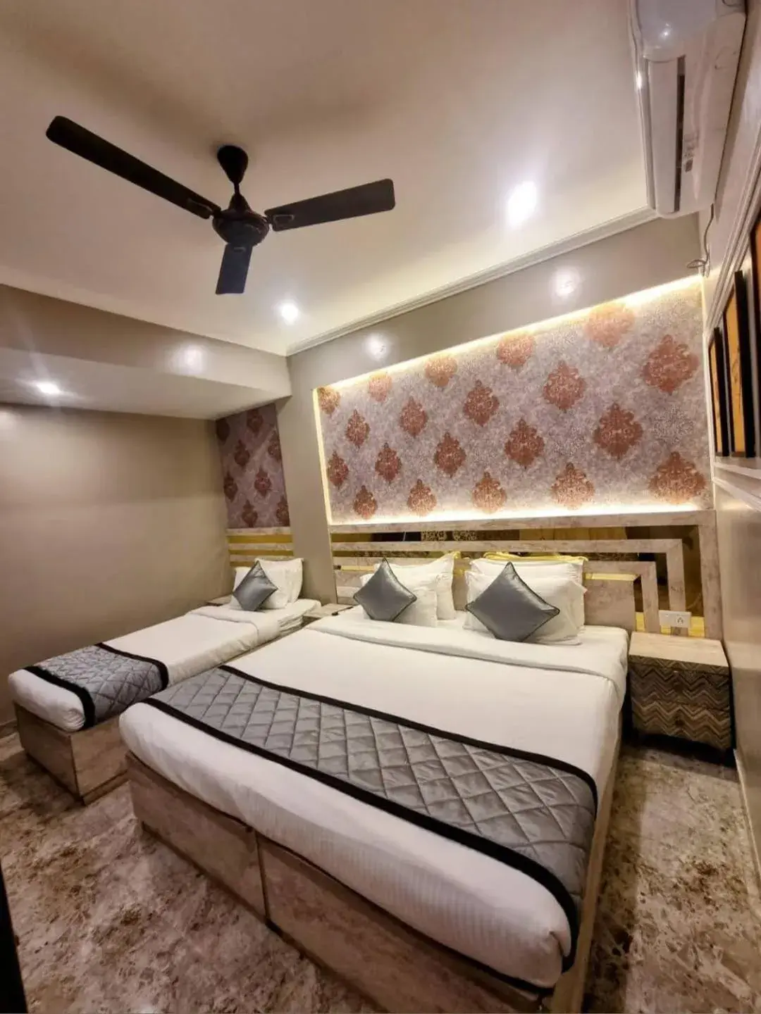 Superior Triple Room in LG Signature Suites Kalyan Nagar Superior Triple Room in LG Signature Suites Kalyan Nagar