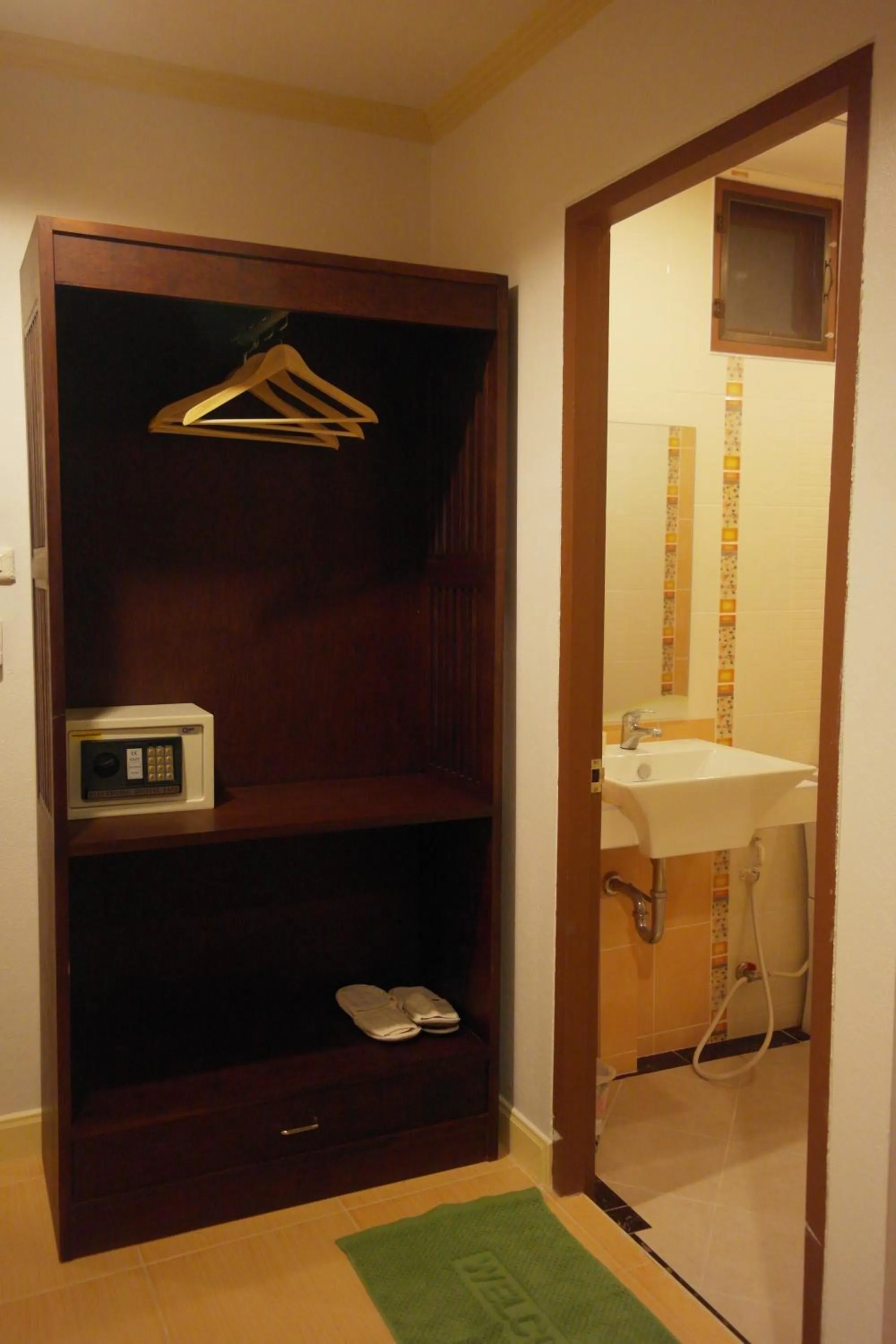 Bathroom in Lanta at Home - SHA Extra Plus