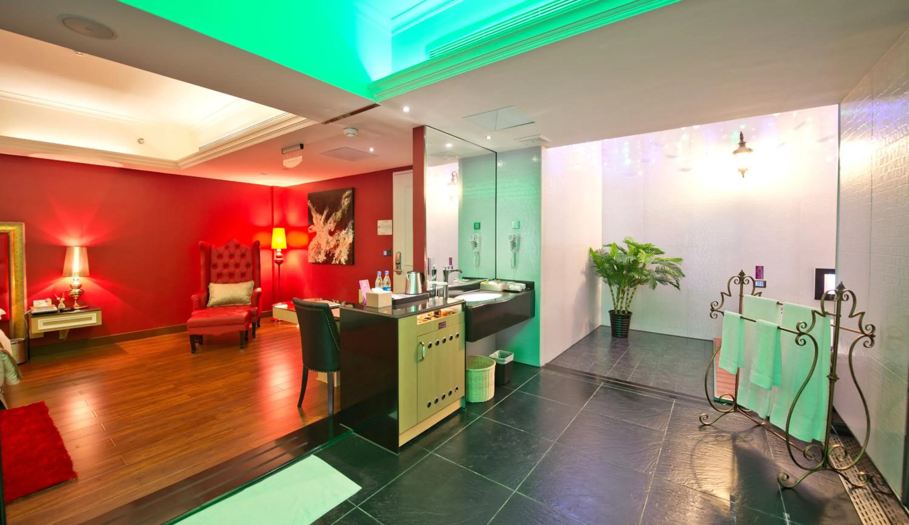 Bathroom in The Royal Pinnacle Hotel