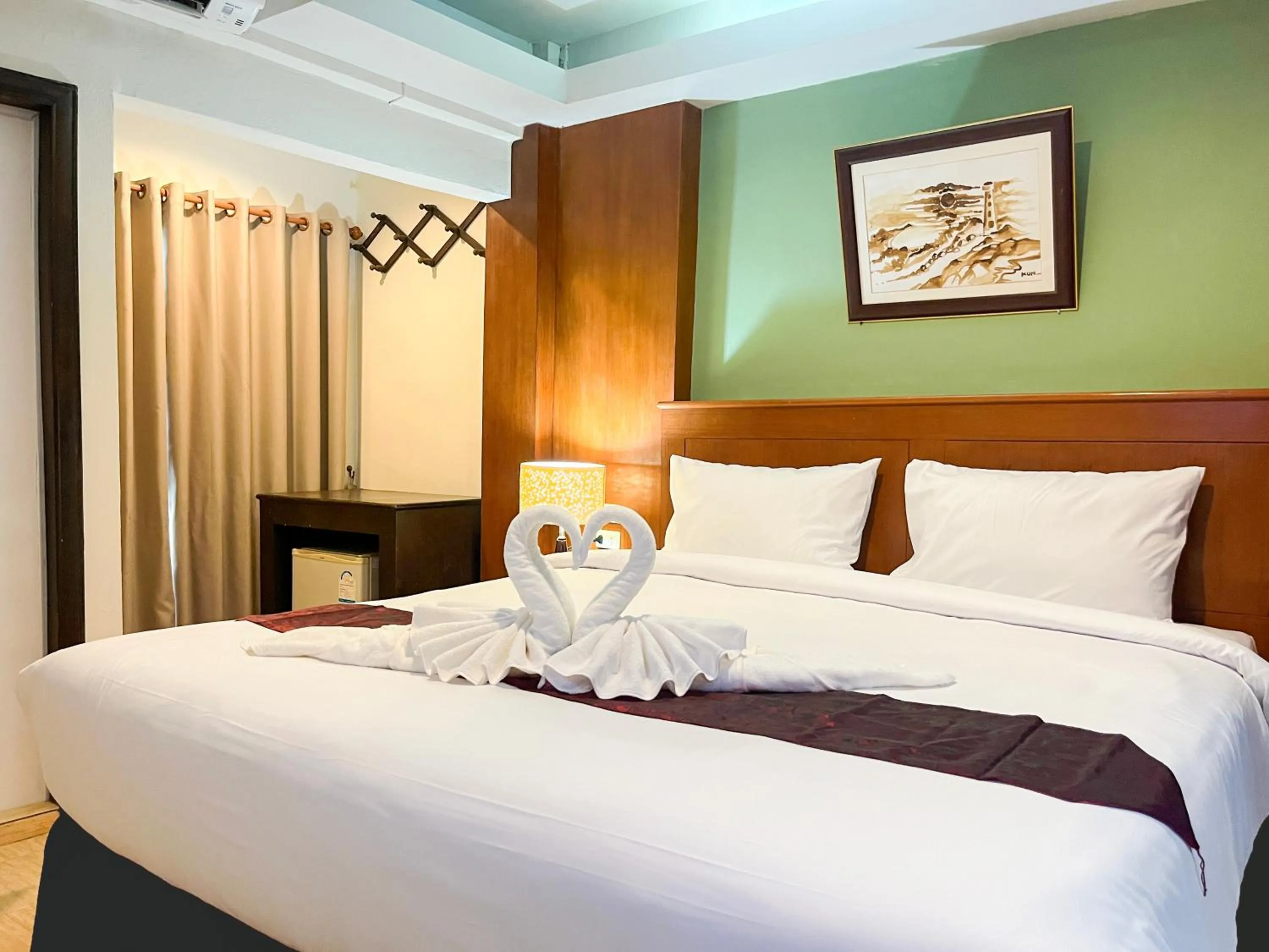 Bed in The Atnal Lanta Budget and Eco Friendly hotel in Koh Lanta