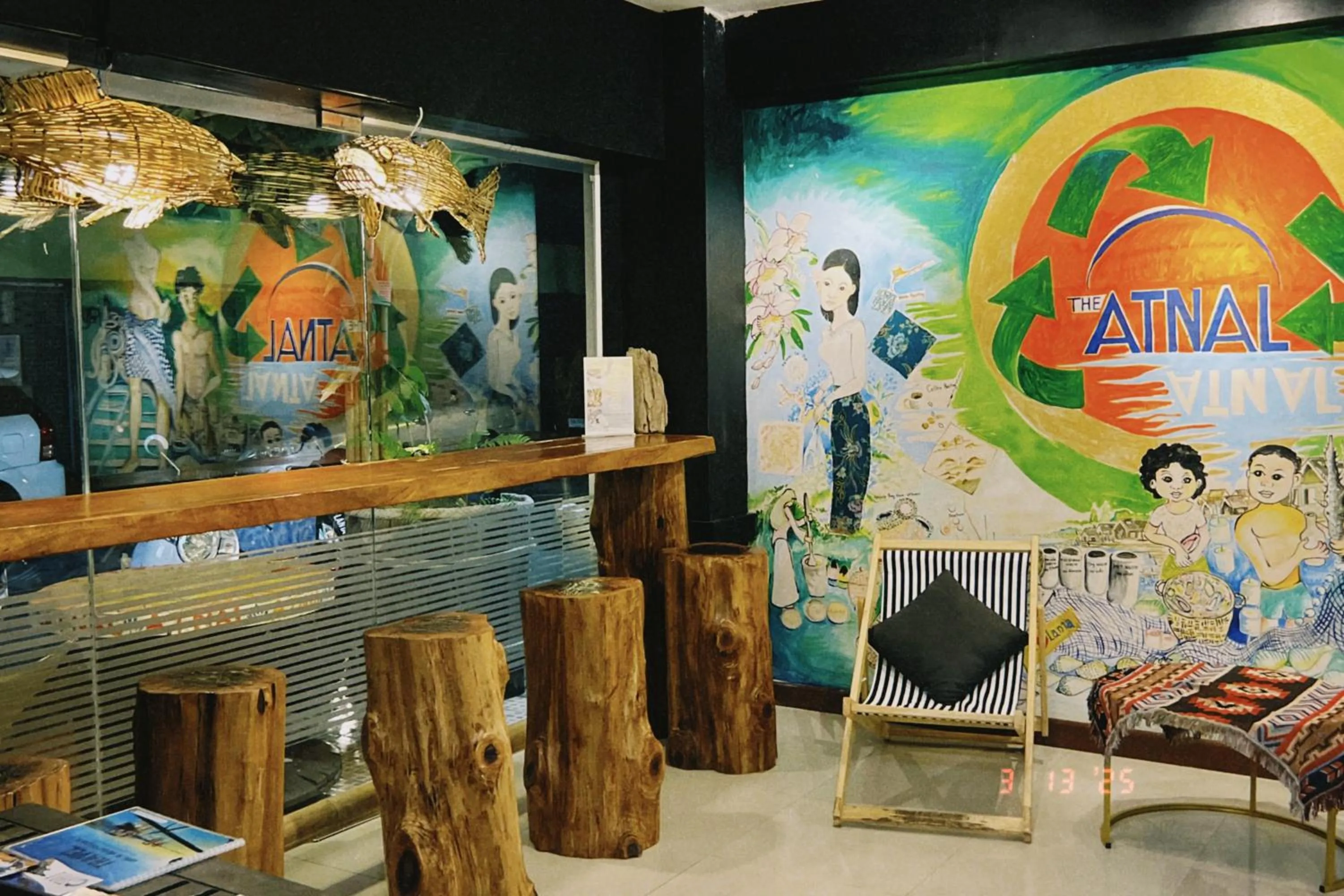 Lobby or reception in The Atnal Lanta Budget and Eco Friendly hotel in Koh Lanta