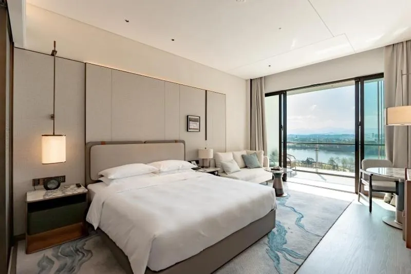 Bed in Hyatt Regency Huangshan Hengjiangwan