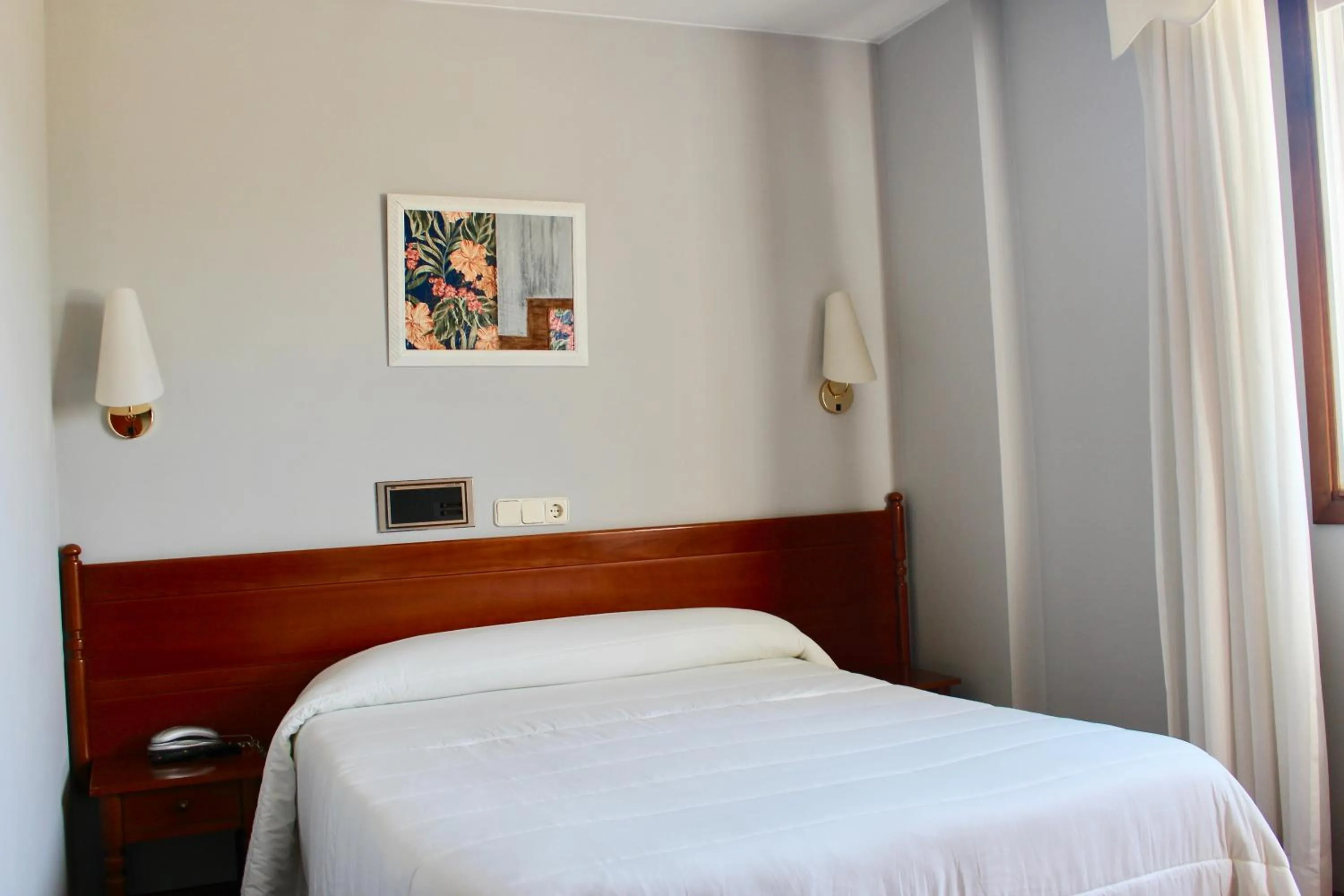 Photo of the whole room, Bed in Hotel As Camelias