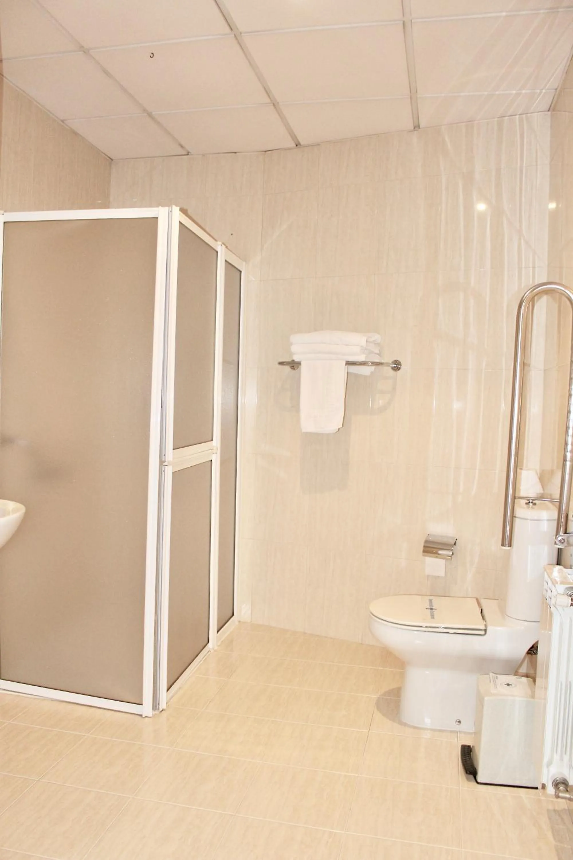 Shower in Hotel As Camelias