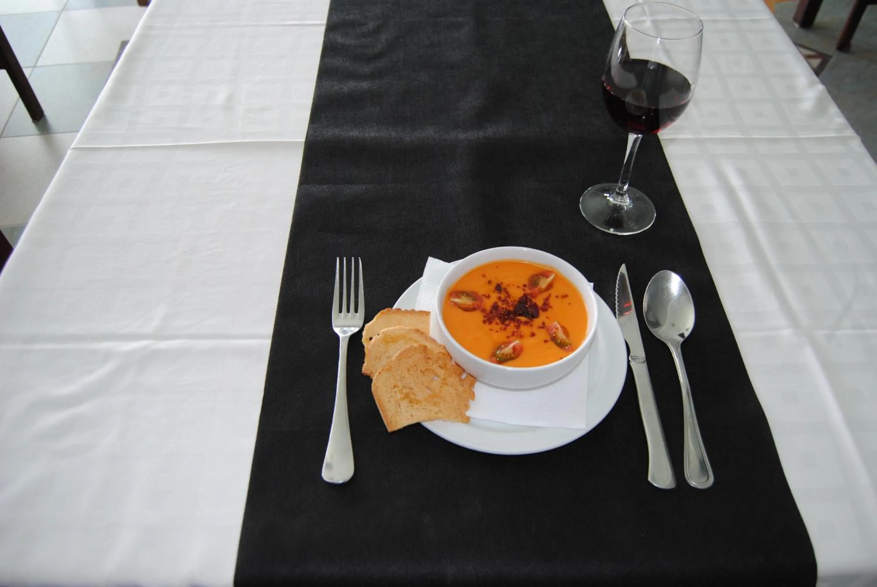 Restaurant/places to eat in Hotel As Camelias