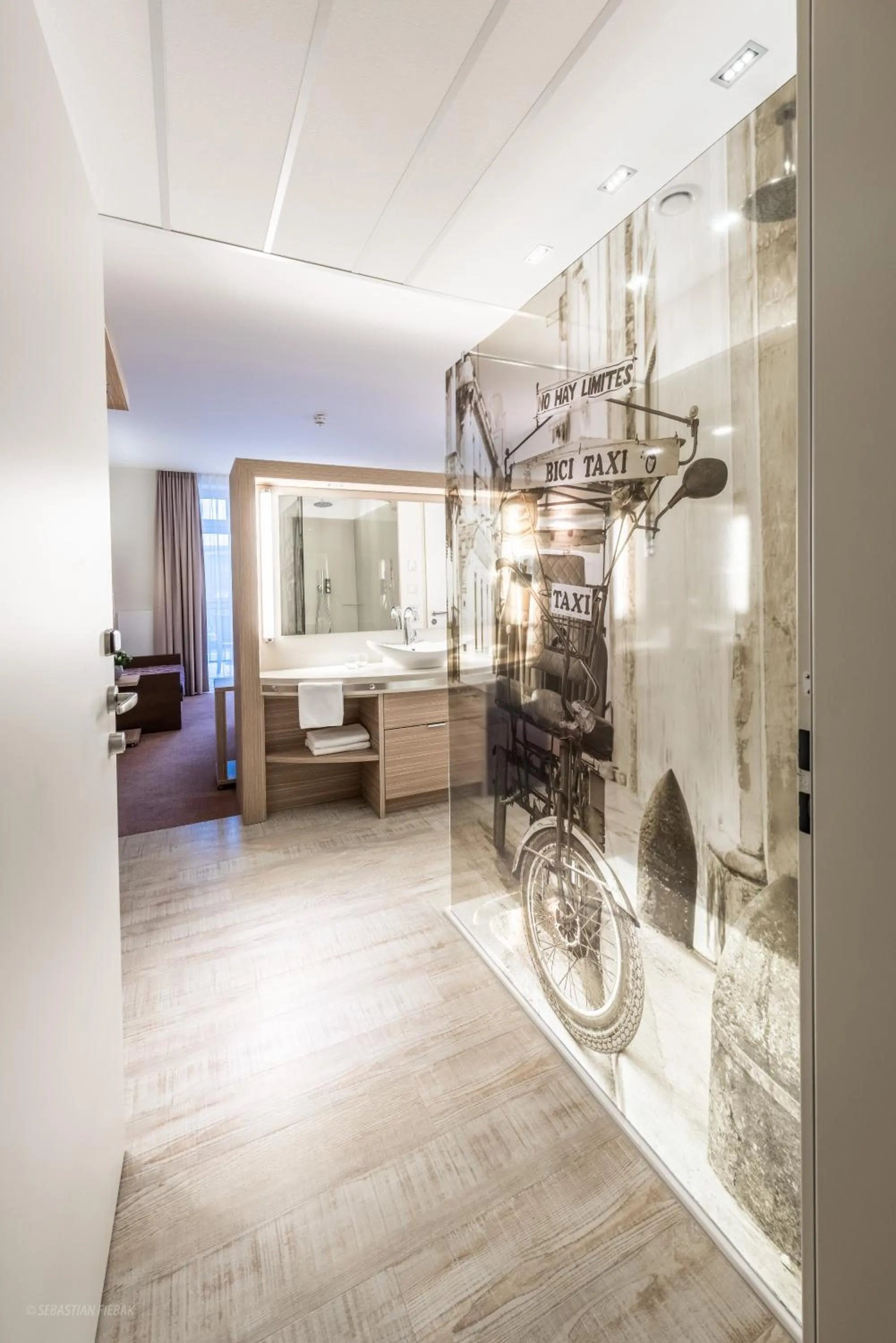 Shower in Arkadenhaus - Hotel Freiherr von Schwarzenberg