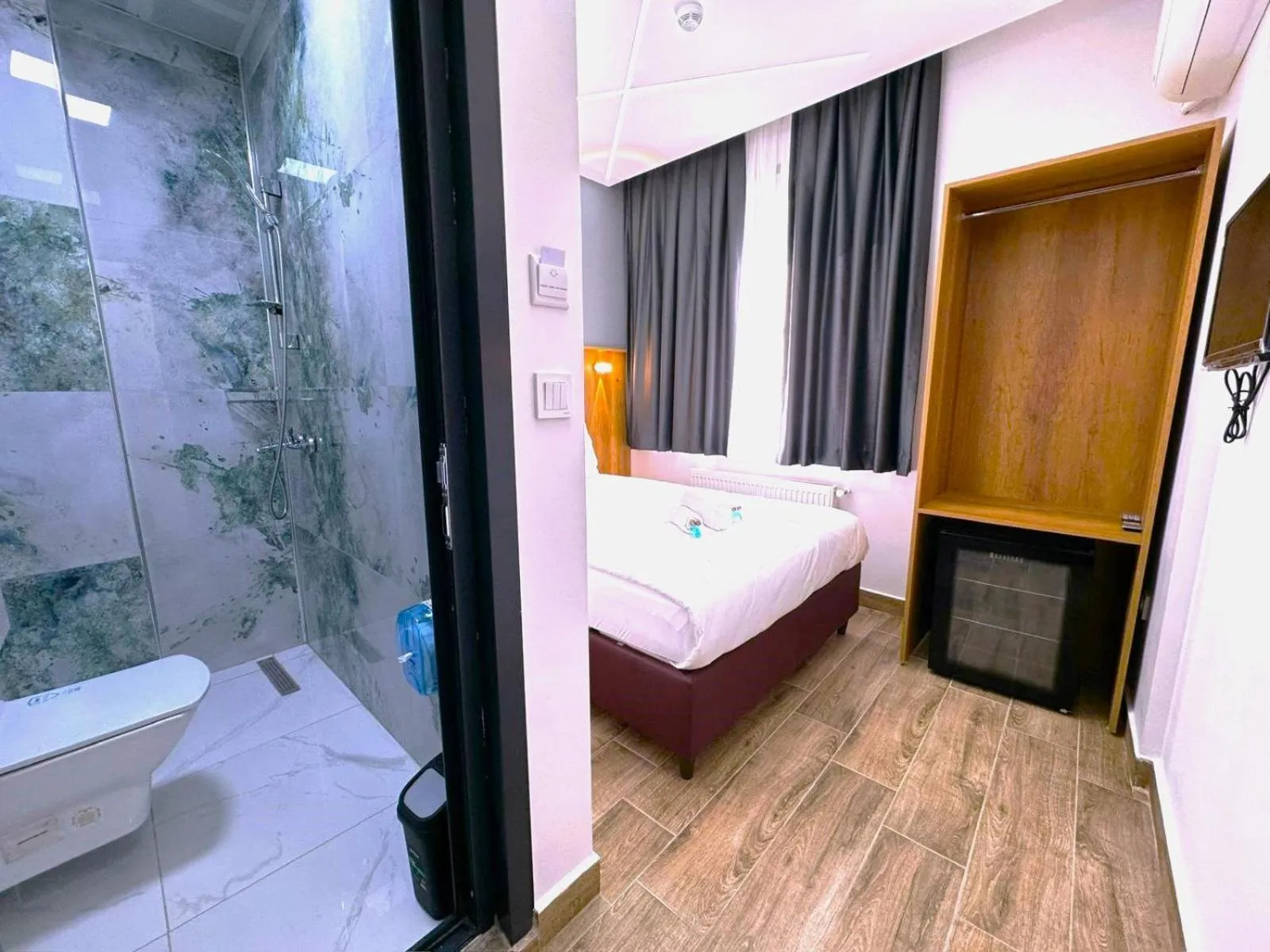 Shower, Bed in Kilic Boutique Hotel