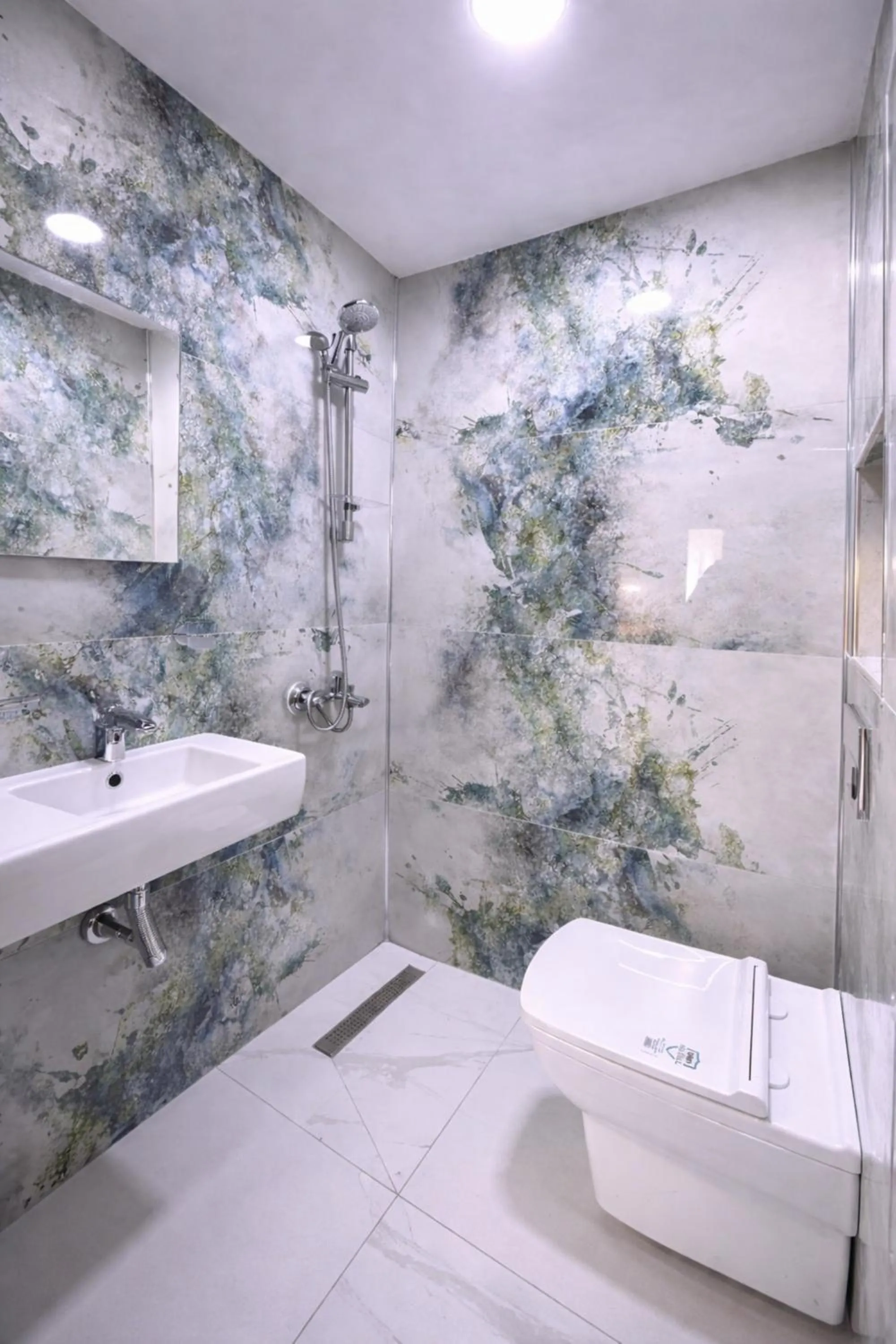 Shower in Kilic Boutique Hotel